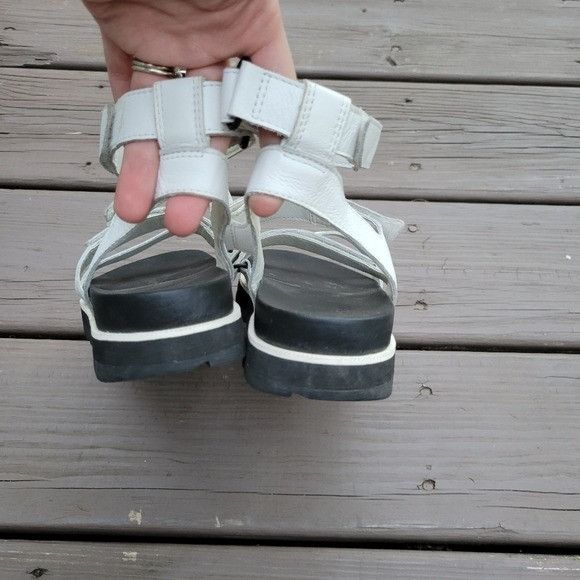 SOREL Sorel Roaming White Leather Hook and Loop Multi Strappy Plat Size US 8.5 / IT 38.5 - 6 Thumbnail