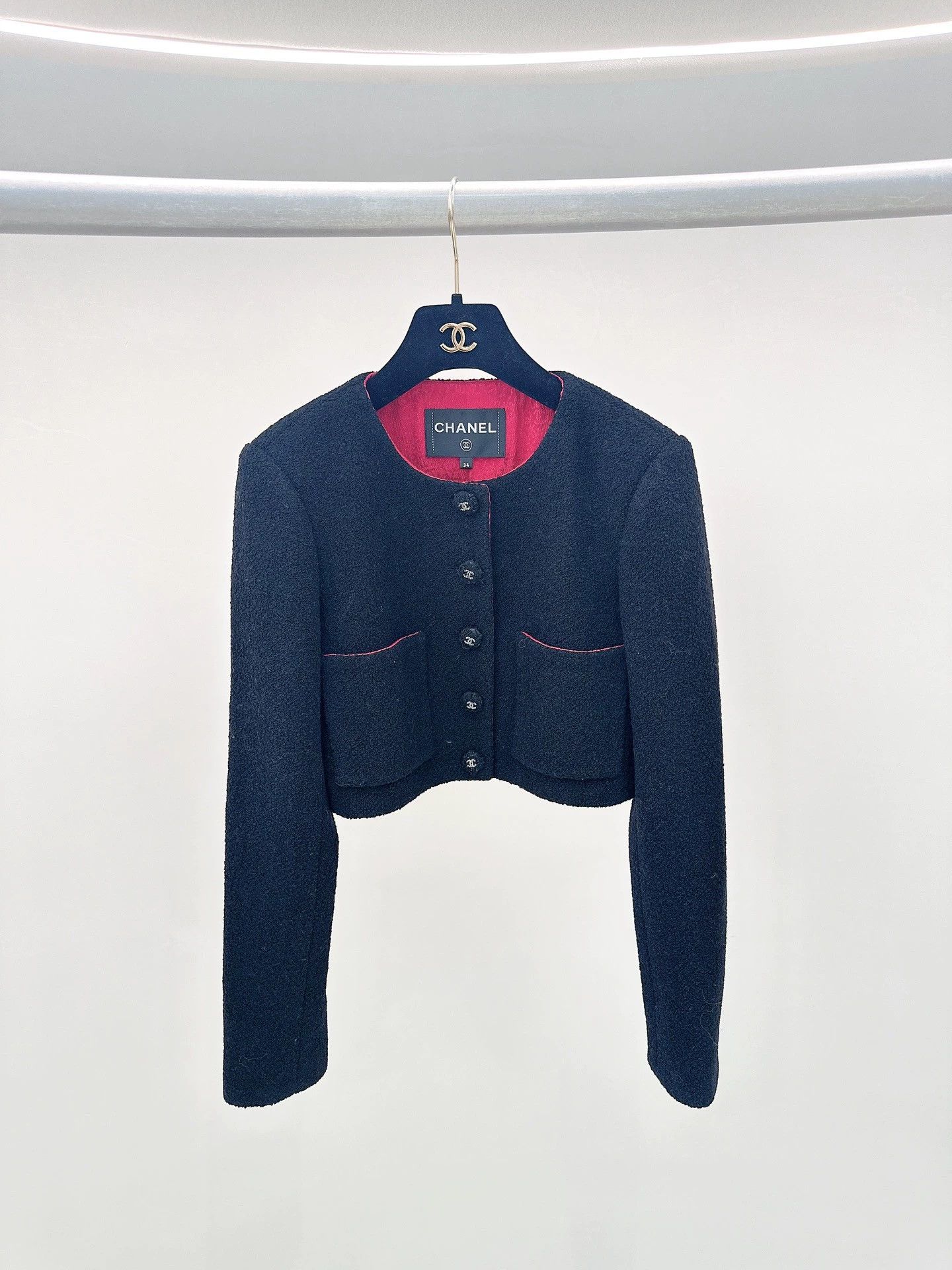Chanel Used CHANEL 21FW Jennie x Black Short Jacket 34 Size XS / US 0-2 / IT 36-38 - 1 Thumbnail