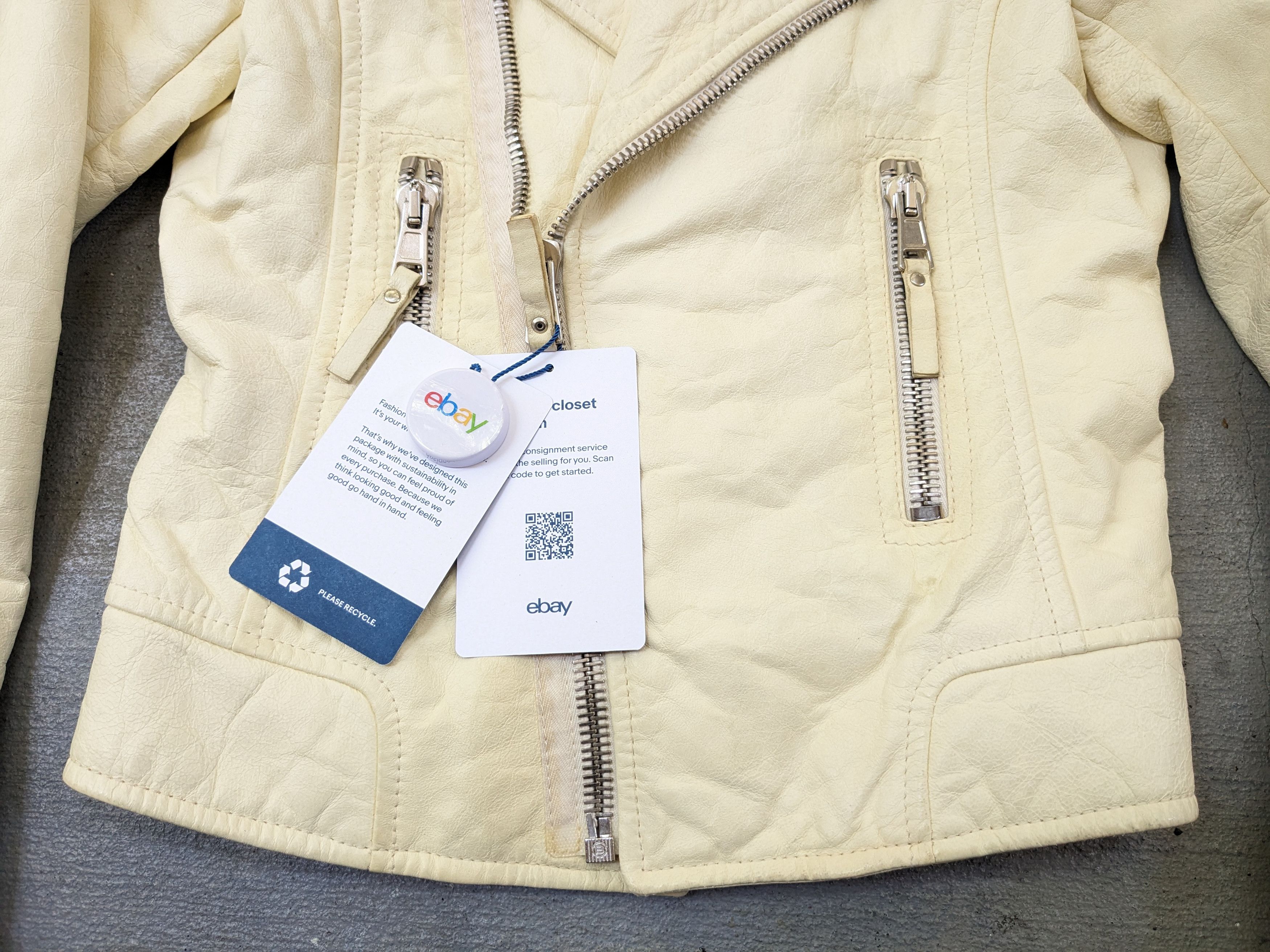 Balenciaga Women's Balenciaga Leather Moto Jacket White 38 Lambskin Size XS / US 0-2 / IT 36-38 - 2 Thumbnail