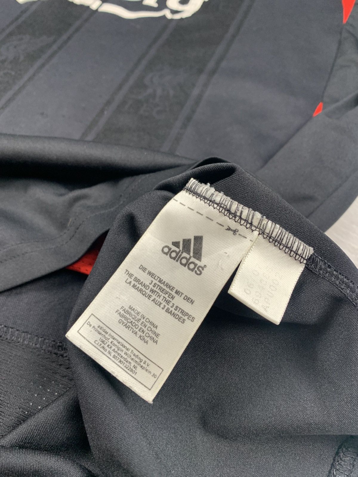 Adidas Liverpool Jersey Adidas 2007 Size XL Carlsberg Long Sleeves Size US XL / EU 56 / 4 - 7 Thumbnail