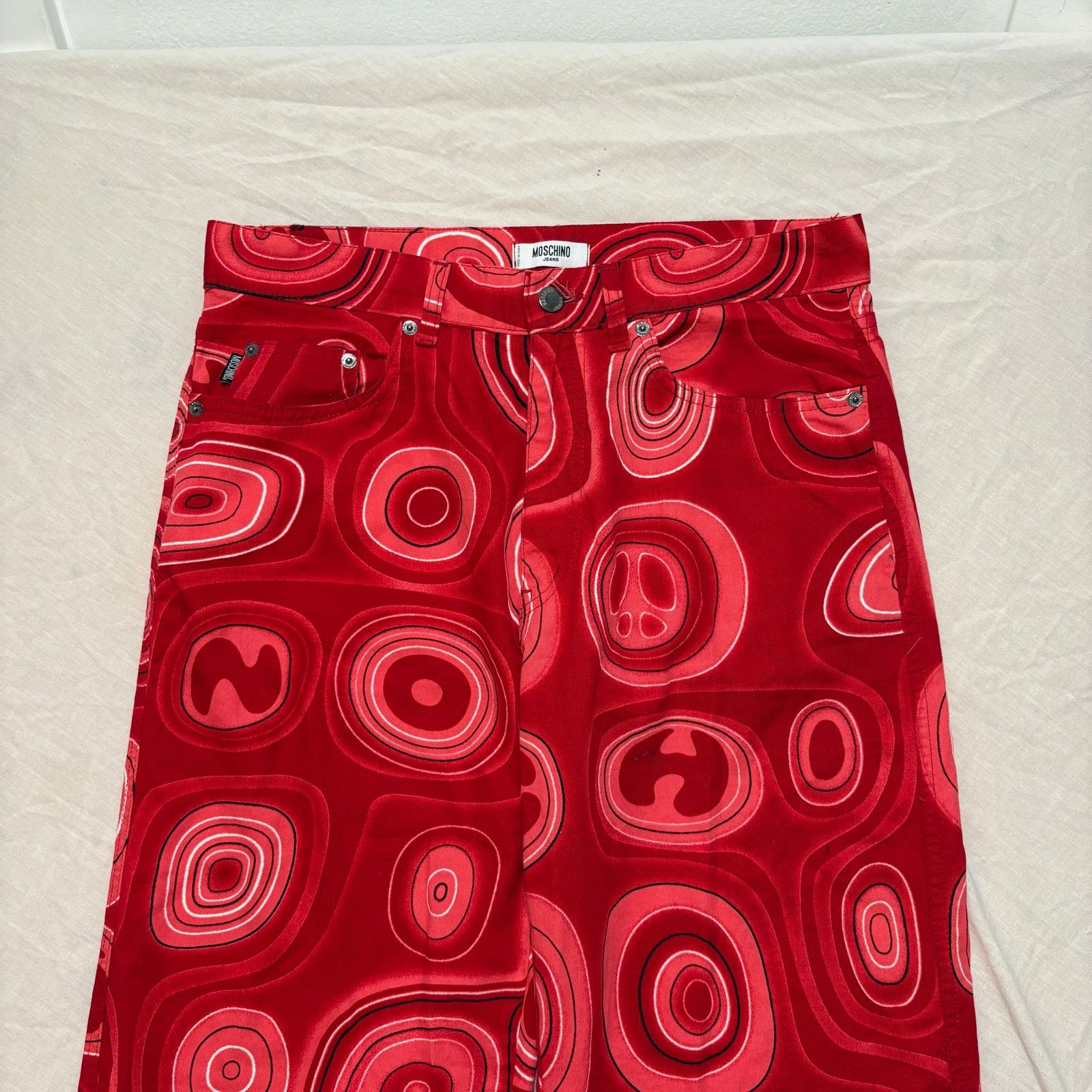 Moschino VTG 90's Red Moschino Peace Sign Jeans Grail SZ 32" Size 32" / US 10 / IT 46 - 2 Thumbnail