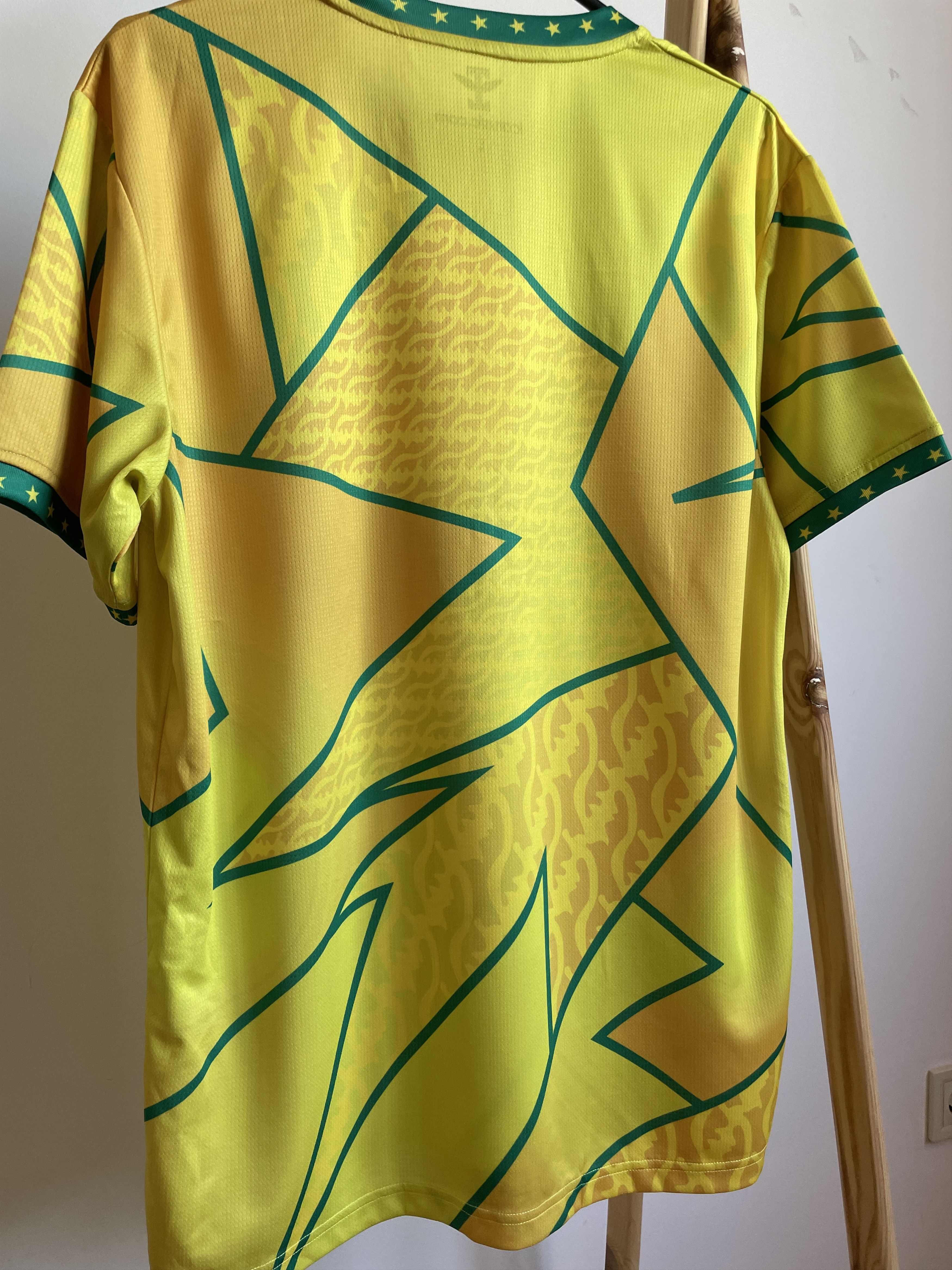 Other BNWT Bibiani Goldstars S.C. Ghana 2022-23 Home Jersey Size L Size US L / EU 52-54 / 3 - 4 Thumbnail
