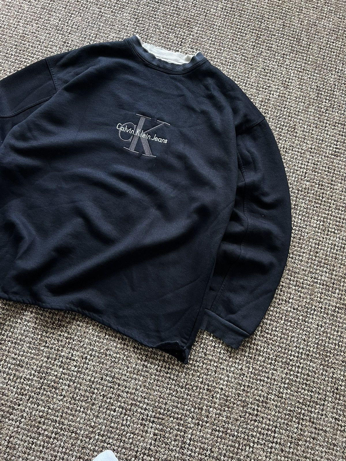 Vintage Vintage Calvin Klein Sweatshirt Big Logo Embroidered Y2K XL Size US XL / EU 56 / 4 - 4 Thumbnail