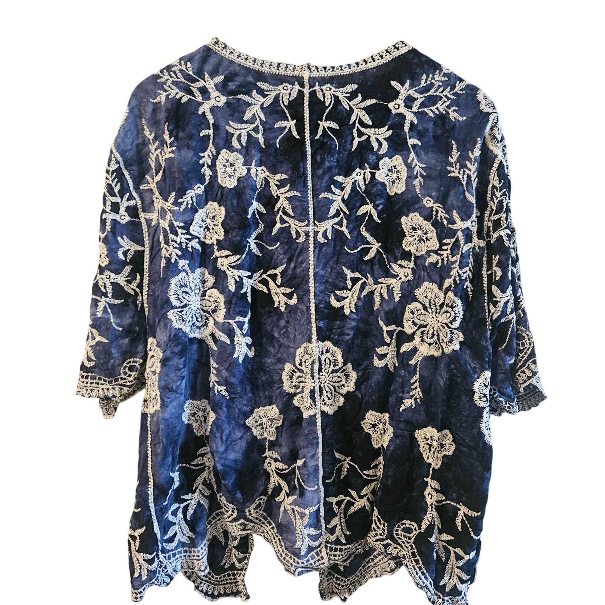 Other Blue & White Embroidered Tie-Front Kimono Cardigan One Size Size M / US 6-8 / IT 42-44 - 4 Thumbnail