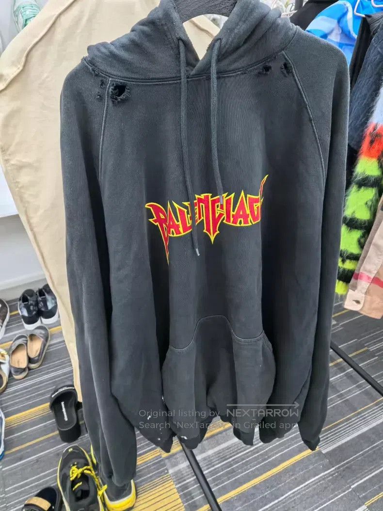 Balenciaga Balenciaga Rock band flame sweater black Size US M / EU 48-50 / 2 - 1 Thumbnail