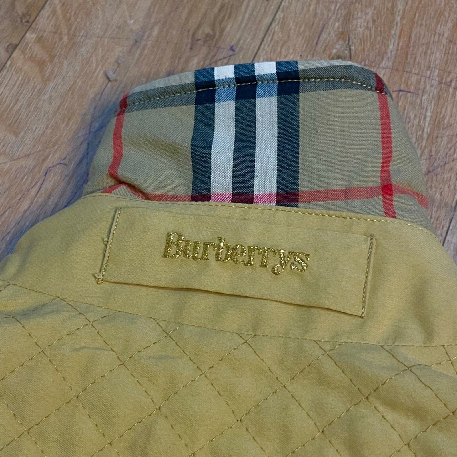 Burberry Burberry Quilted VINTAGE Jacket Nova check Diamond women's Size L / US 10 / IT 46 - 13 Thumbnail