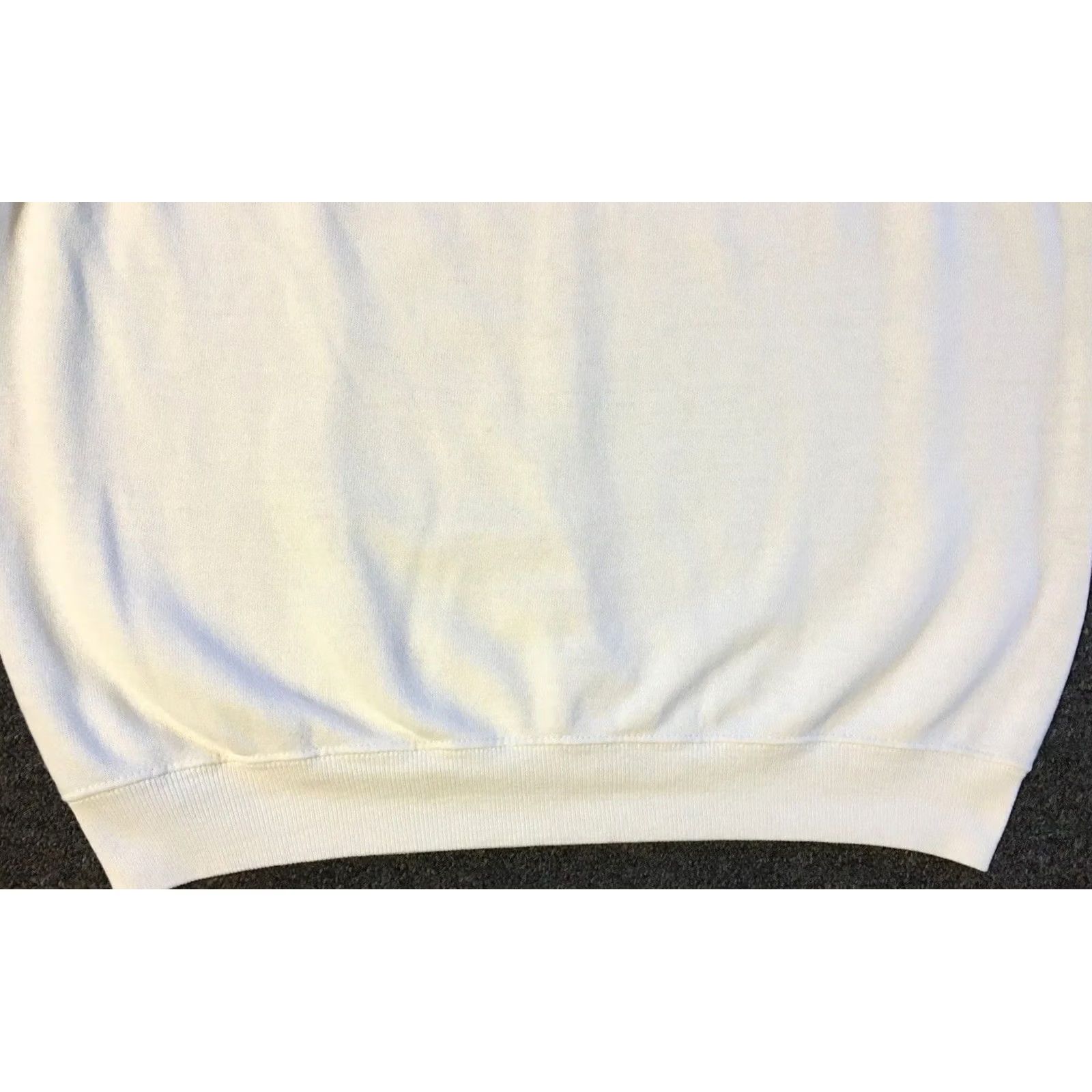 Vintage VINTAGE US Navy Sweatshirt S Boxy 80s 90s USA Military Army Grunge Cuba Guantanamo Bay White Shirt Mens Size US S / EU 44-46 / 1 - 3 Thumbnail