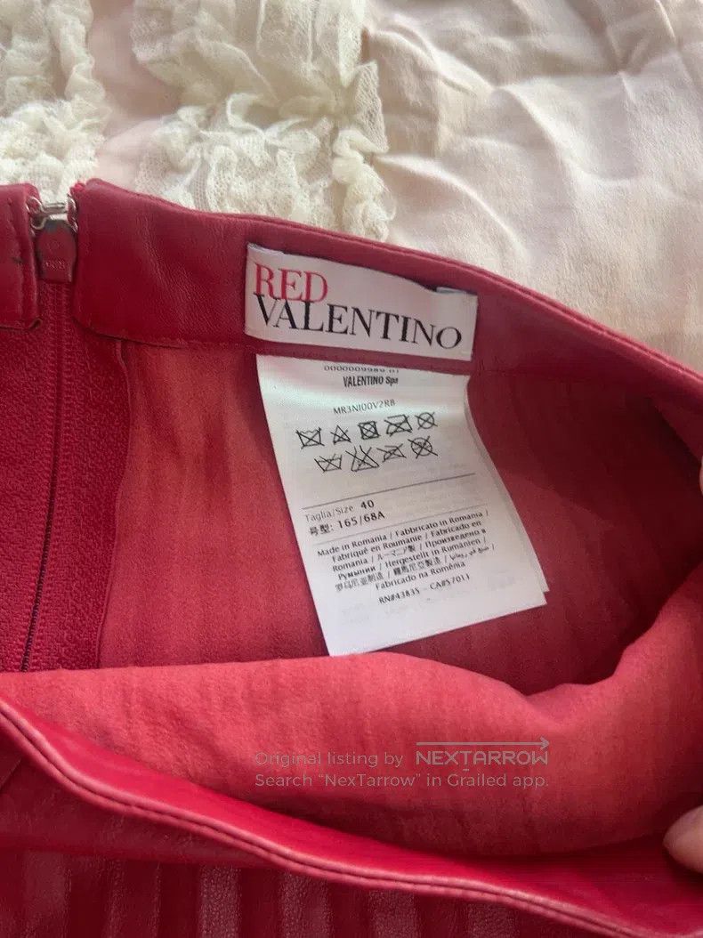 Valentino Valentino Burgundy pleated skirt Size XXS / US 00 / IT 34 - 2 Thumbnail