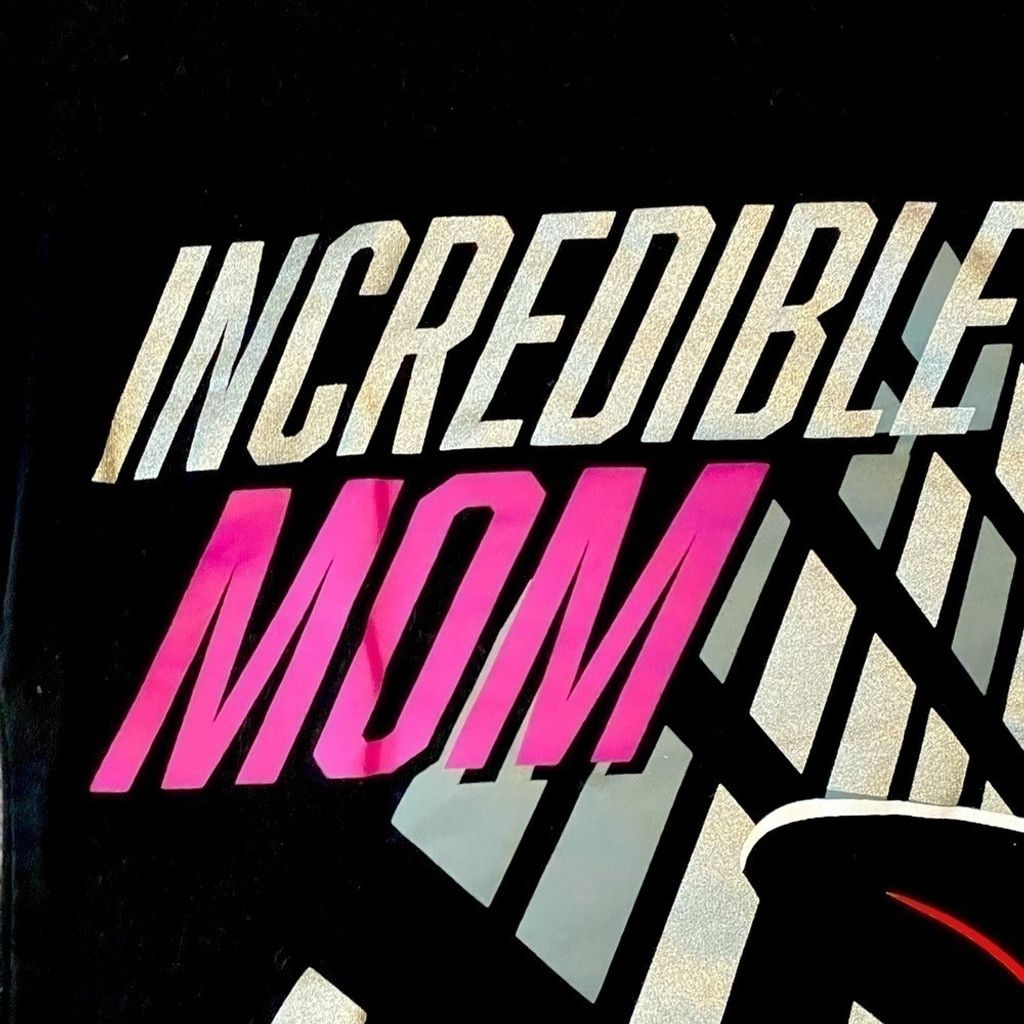 Disney incredible Mom T-Shirt by Disney. Size XS / US 0-2 / IT 36-38 - 5 Thumbnail