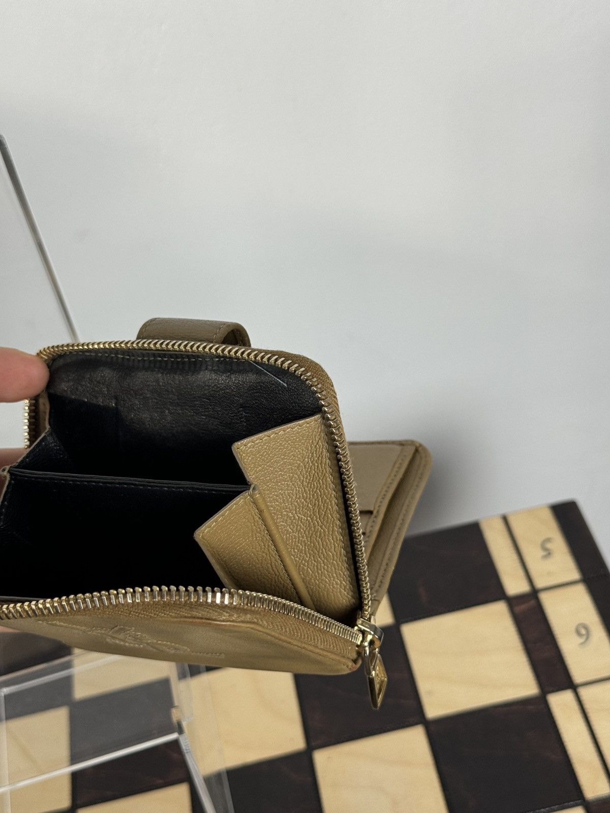Yves Saint Laurent Rare leather wallet Yves Saint Laurent original luxury item Size ONE SIZE - 6 Thumbnail
