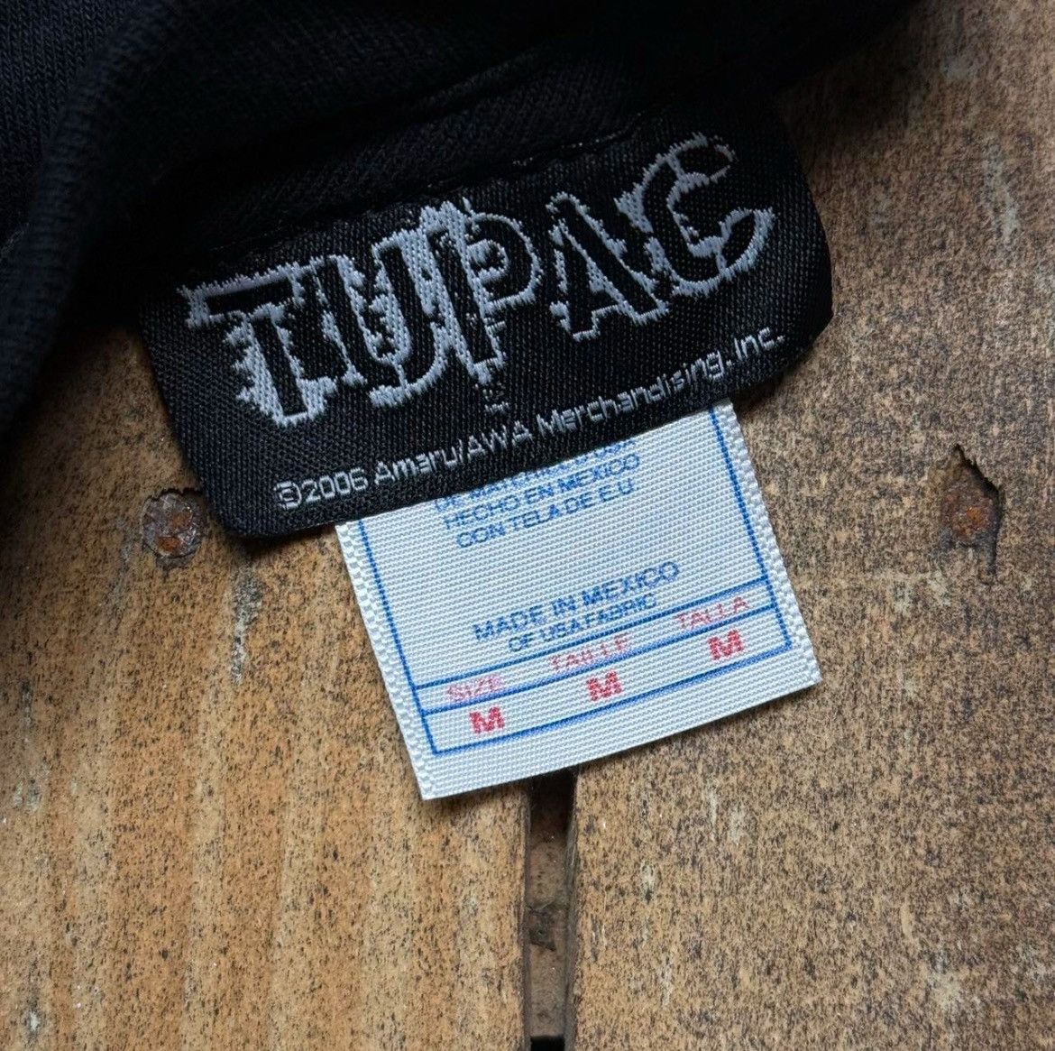 Vintage DEADSTOCK Vintage Tupac Weed shirt 2000s rap tee Size US M / EU 48-50 / 2 - 3 Thumbnail