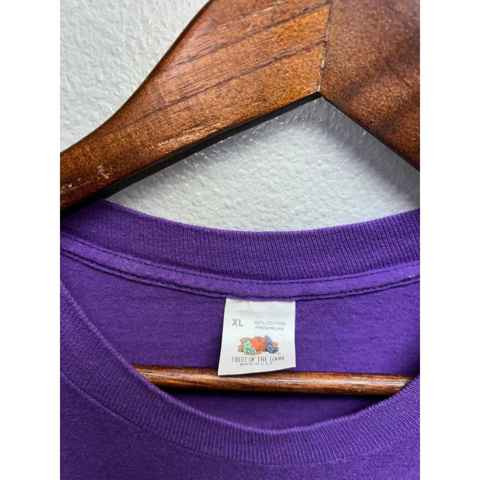Fruit Of The Loom Vintage Purple Blank Shirt Fruit Of The Loom USA Made Tee L Size US L / EU 52-54 / 3 - 5 Thumbnail