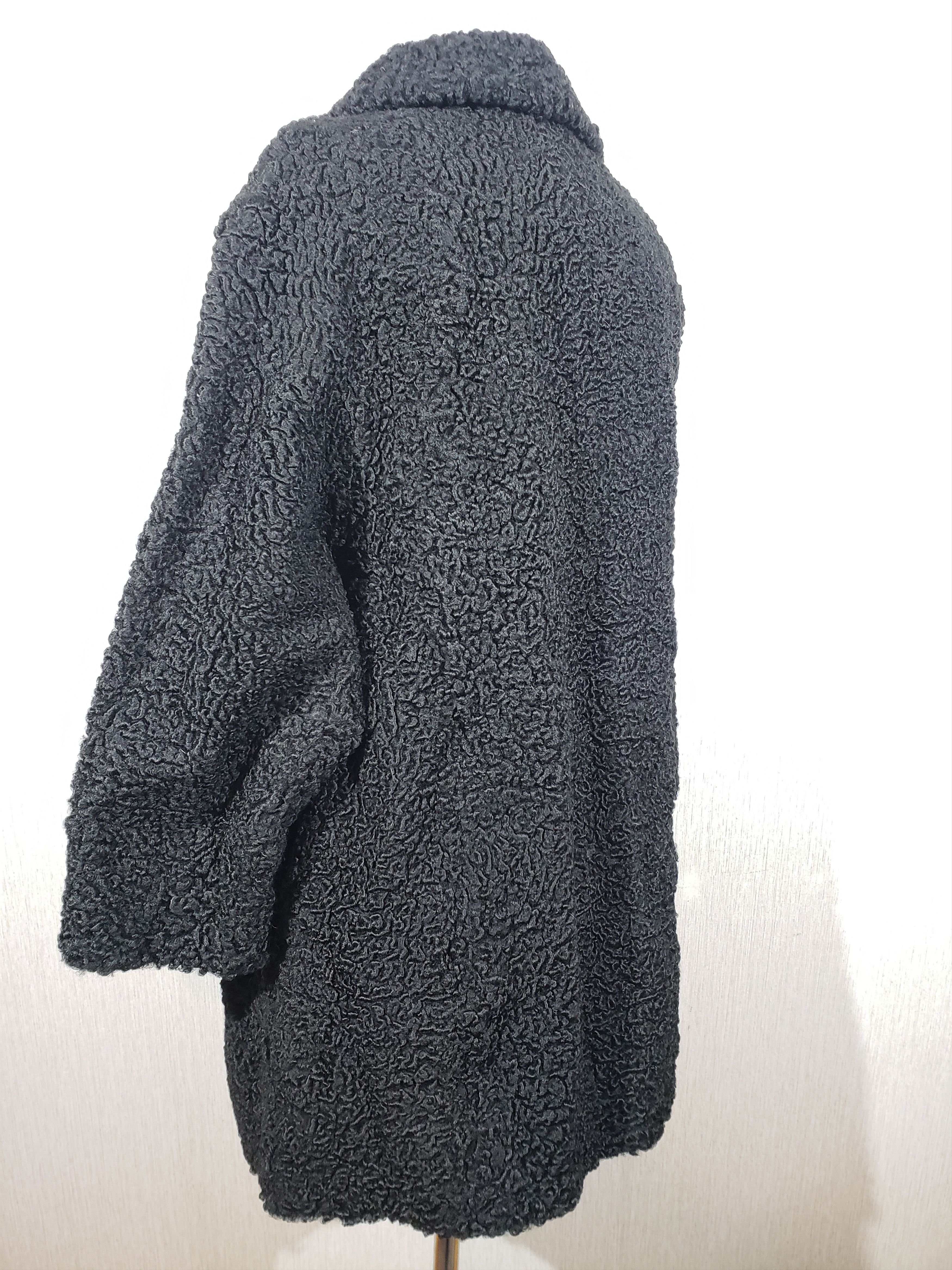 Other Luxurious women's fur coat made of genuine black sheep fur. Size XL / US 12-14 / IT 48-50 - 6 Thumbnail