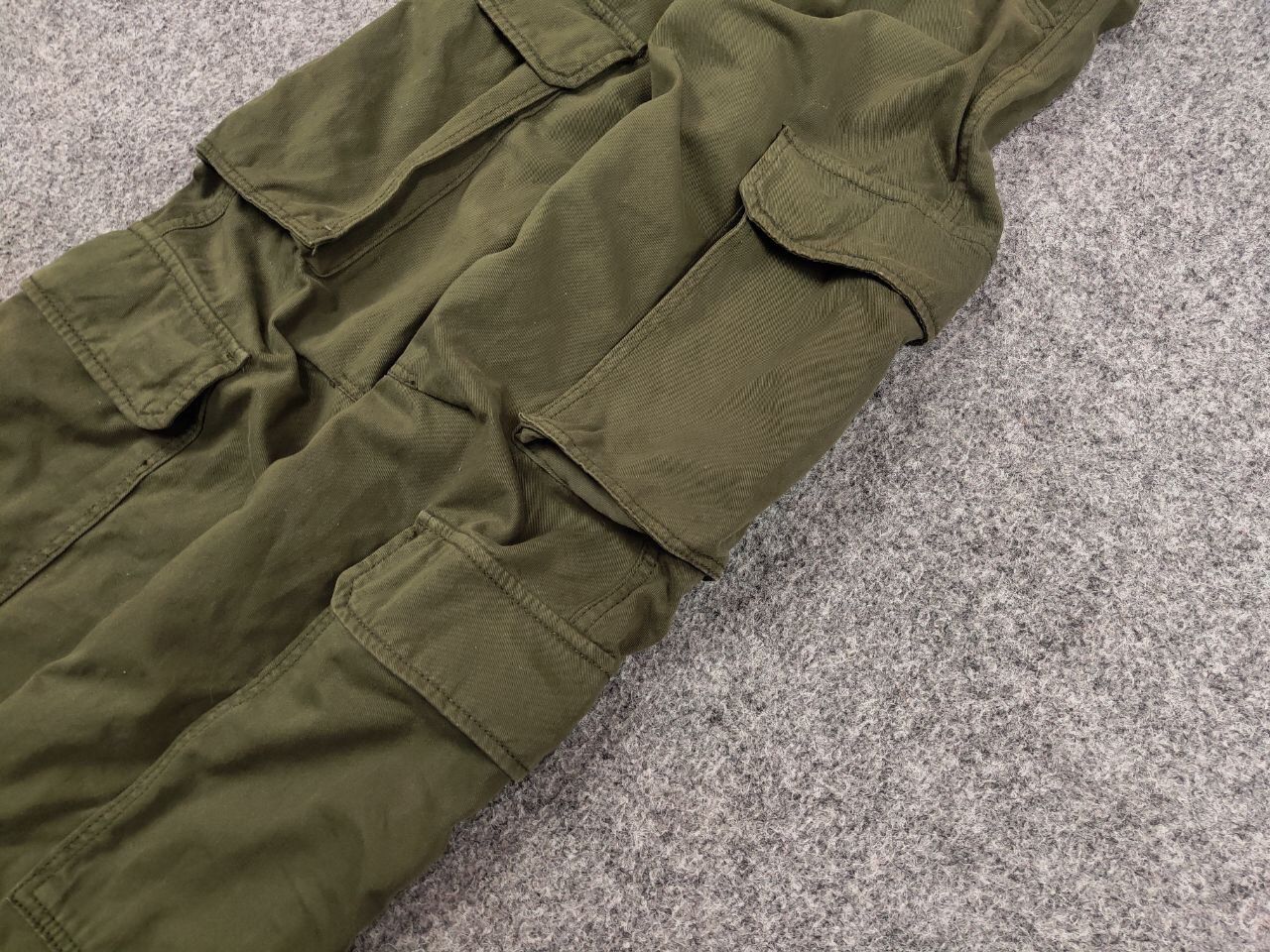 Japanese Brand Vintage Japanese Multi Pocket Cargo Baggy Pants Y2K Style Size US 29 - 5 Thumbnail