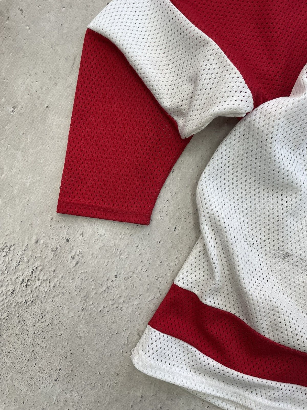 NHL Vintage NHL Detroit Redwings Hockey Jersey Kanye west style Size US XL / EU 56 / 4 - 10 Thumbnail