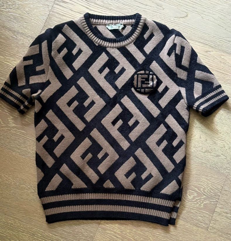 Fendi FENDI Logo old flower knit short sleeve Size XS / US 0-2 / IT 36-38 - 1 Thumbnail