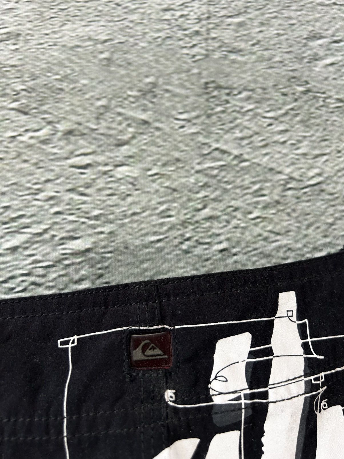 Quiksilver Quiksilver shorts black Y2K vintage fullprint graffiti surf Size US 34 / EU 50 - 3 Thumbnail