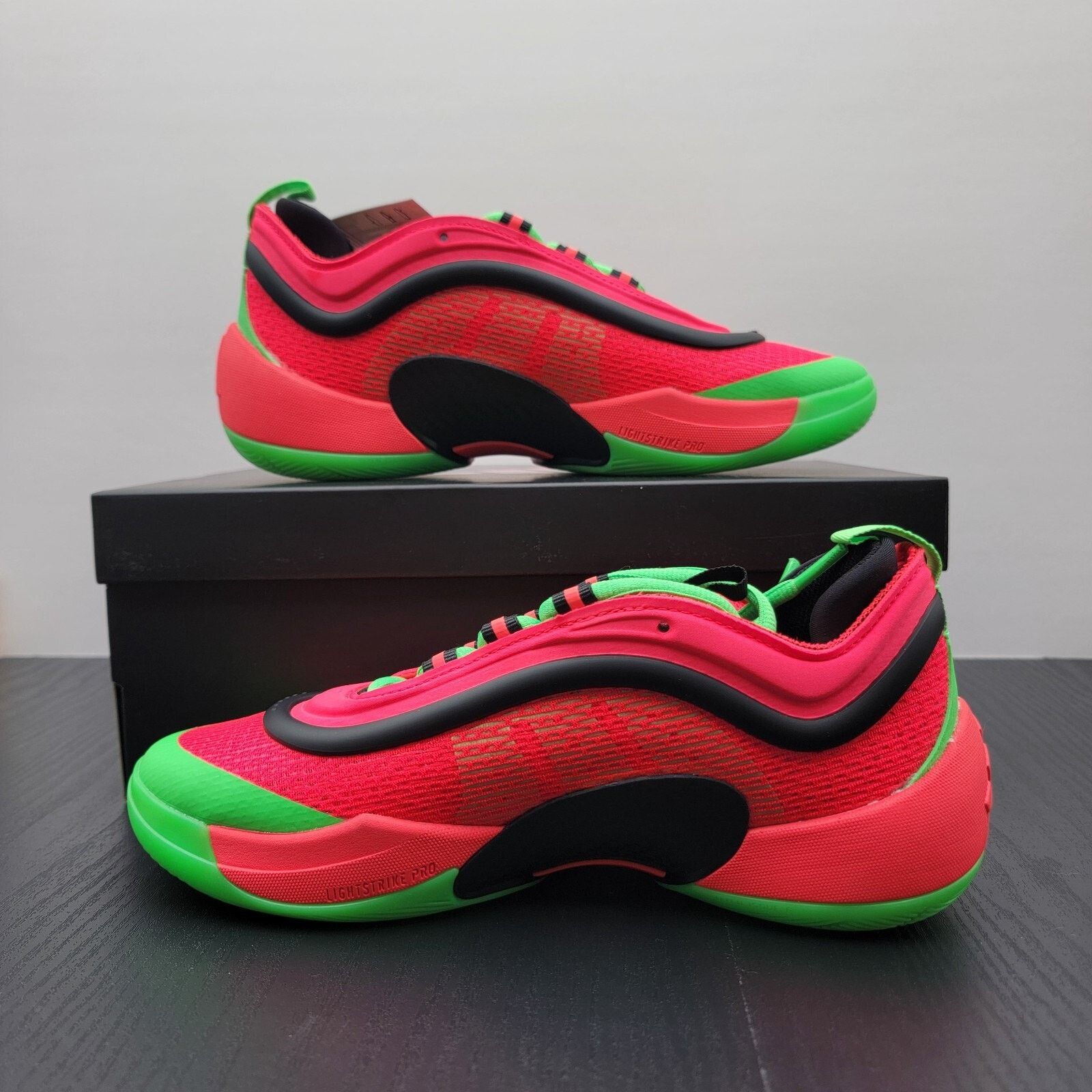 Adidas Adidas D.O.N. Issue #6 J 'Big Apple' Red Green - Men's Sz 6 Size US 6 / EU 39 - 2 Thumbnail
