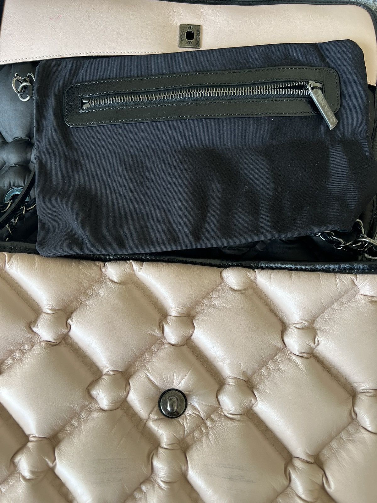 Chanel × Designer Chanel Pink Bag Fall/Winter 2015 Size ONE SIZE - 8 Thumbnail