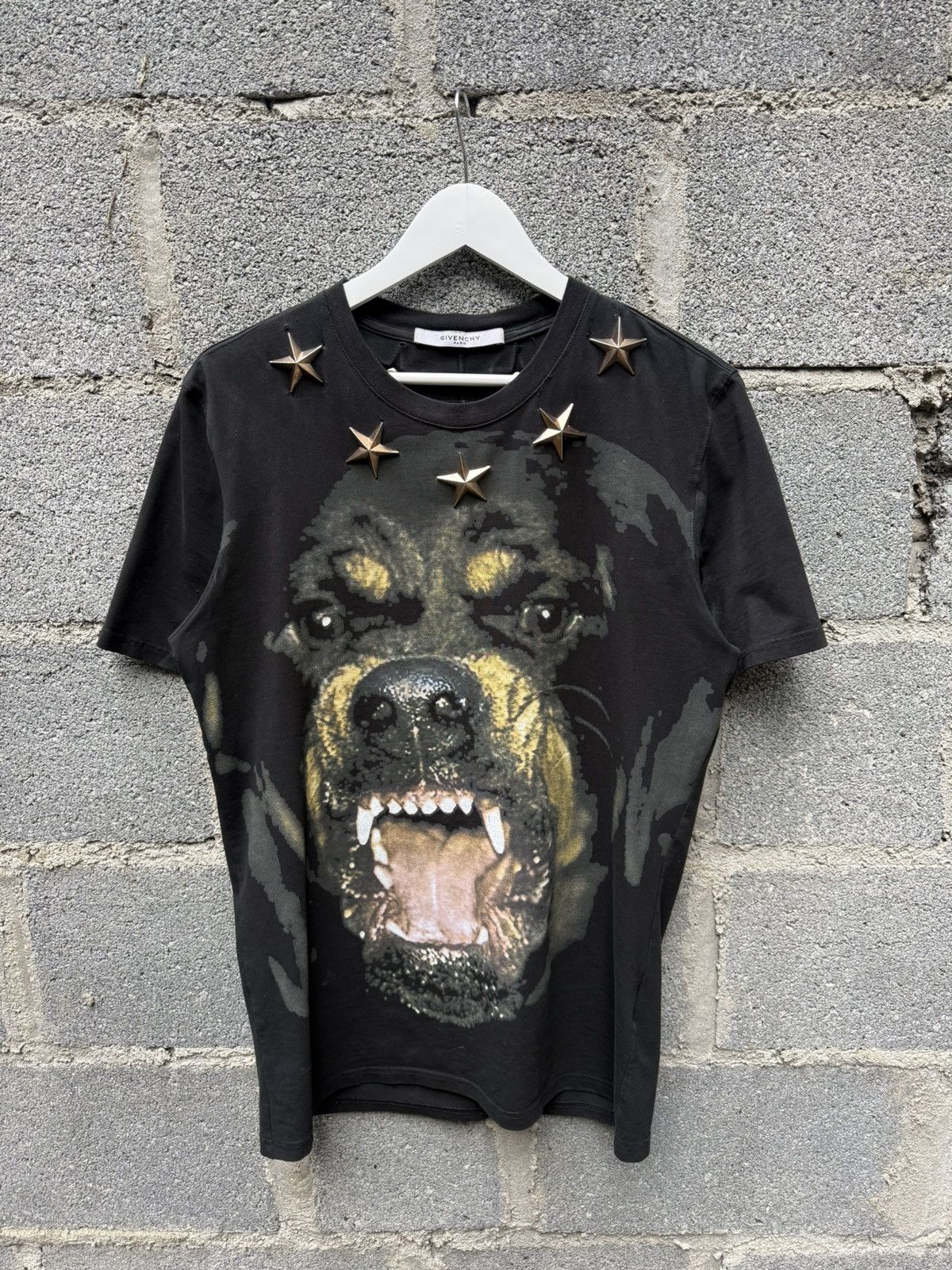 Givenchy Givenchy Rottweiler Gold Stars Tee Size US M / EU 48-50 / 2 - 1 Thumbnail