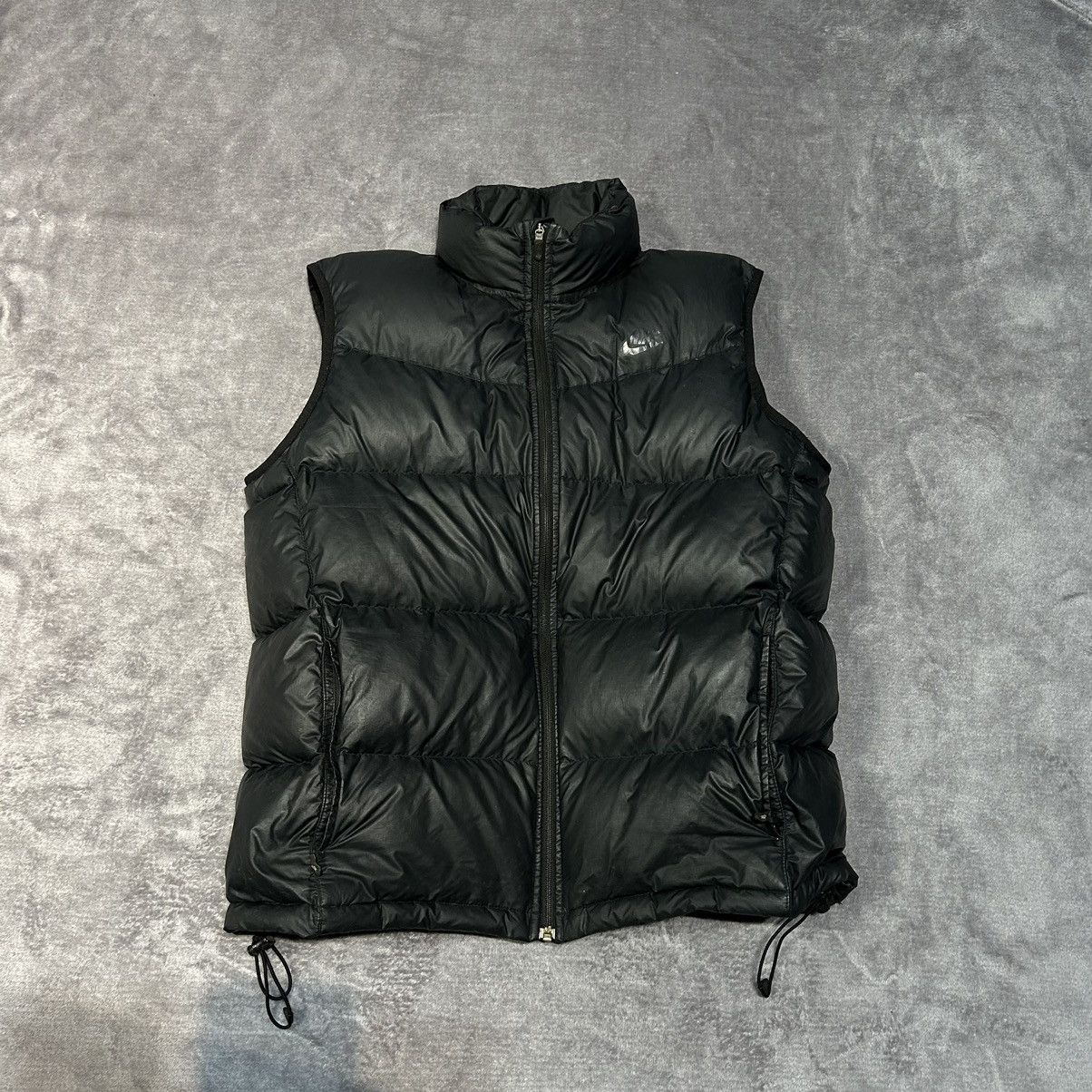 Image of Nike Puffer Vest Mini Logo Print Zip Black 00S, Men's (Size Large)