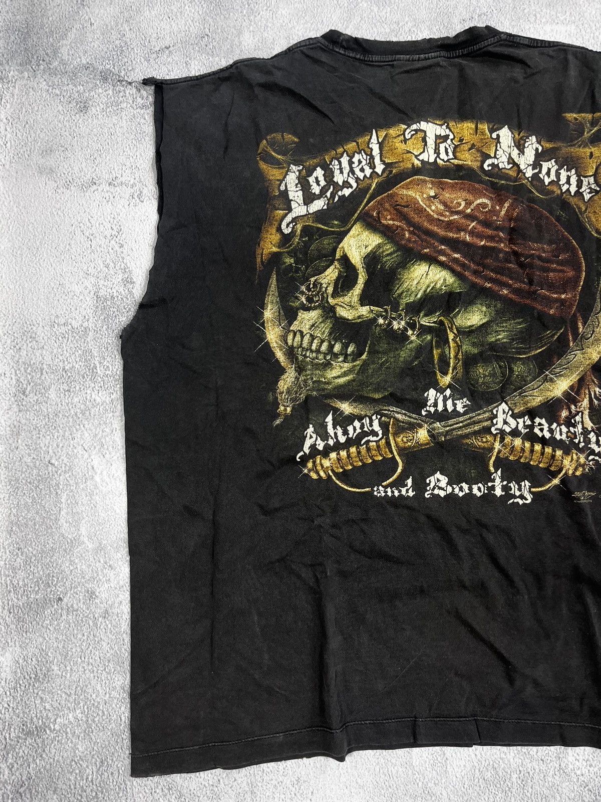 Band Tees Vintage 90s Loyal to None pirates big logo tank top size XXL Size US XXL / EU 58 / 5 - 9 Thumbnail