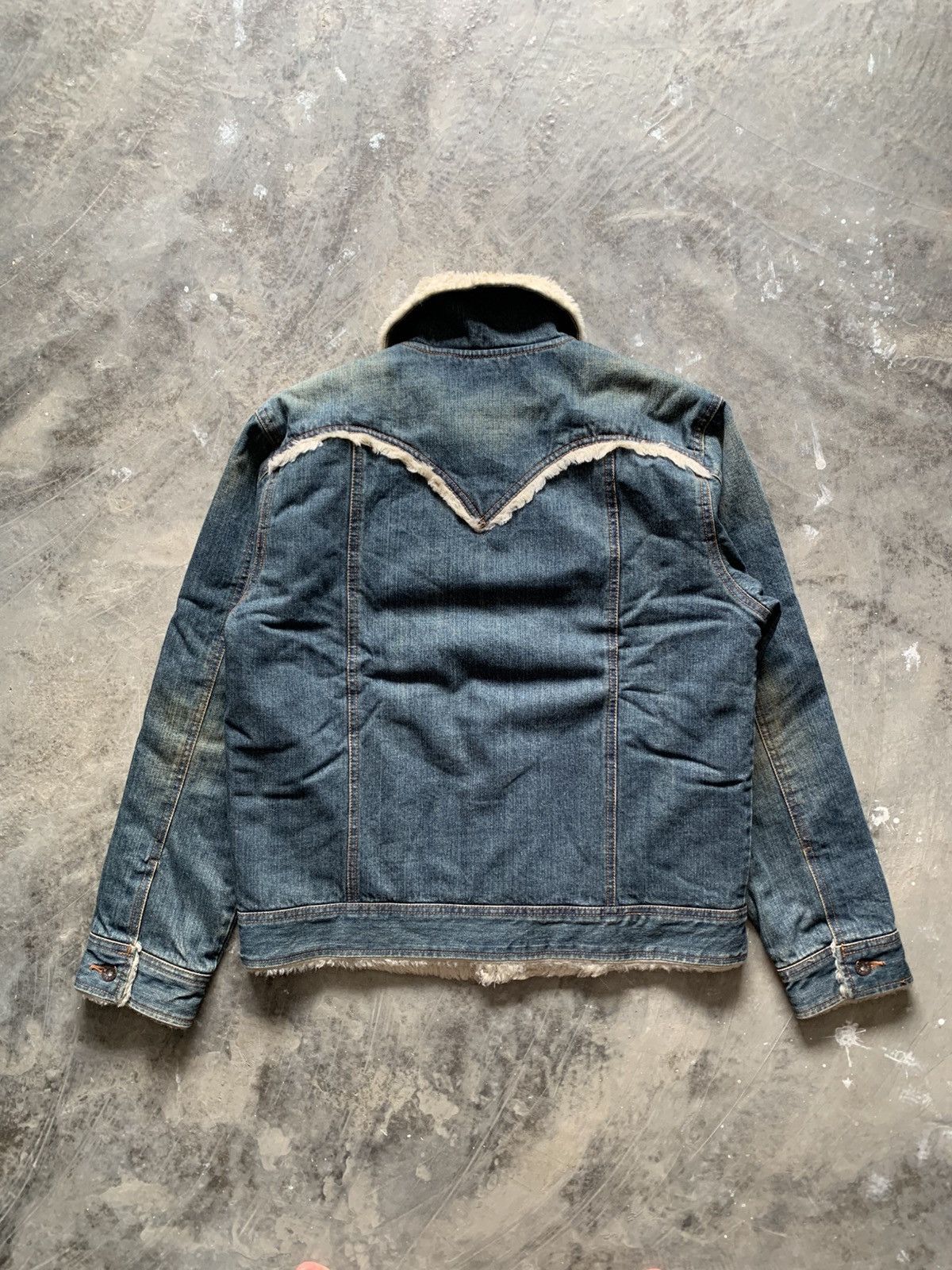 Levi's × Vintage Levi’s Denim Sherpa Lined Trucker Jacket Size US L / EU 52-54 / 3 - 2 Thumbnail