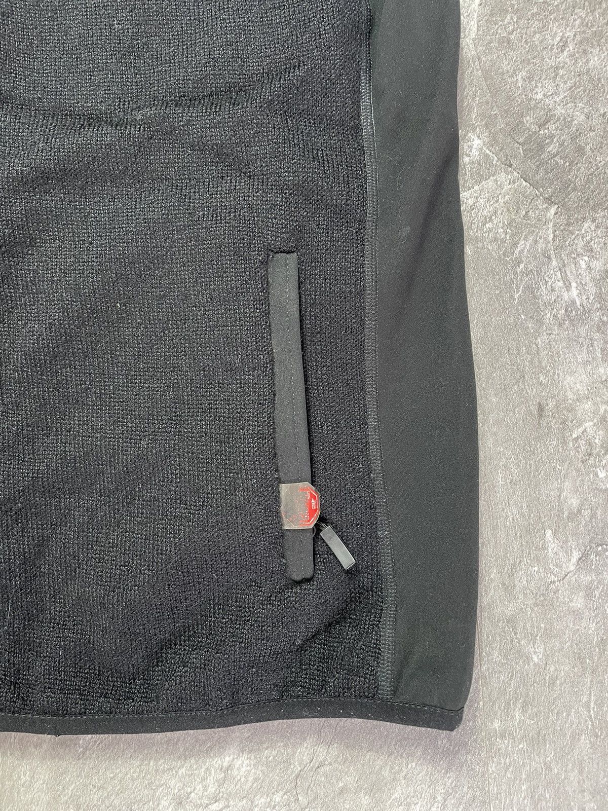 Dale Of Norway 🚨 Dale Of Norway Weatherproof Black Wool Vest Windstopper Size US M / EU 48-50 / 2 - 3 Thumbnail