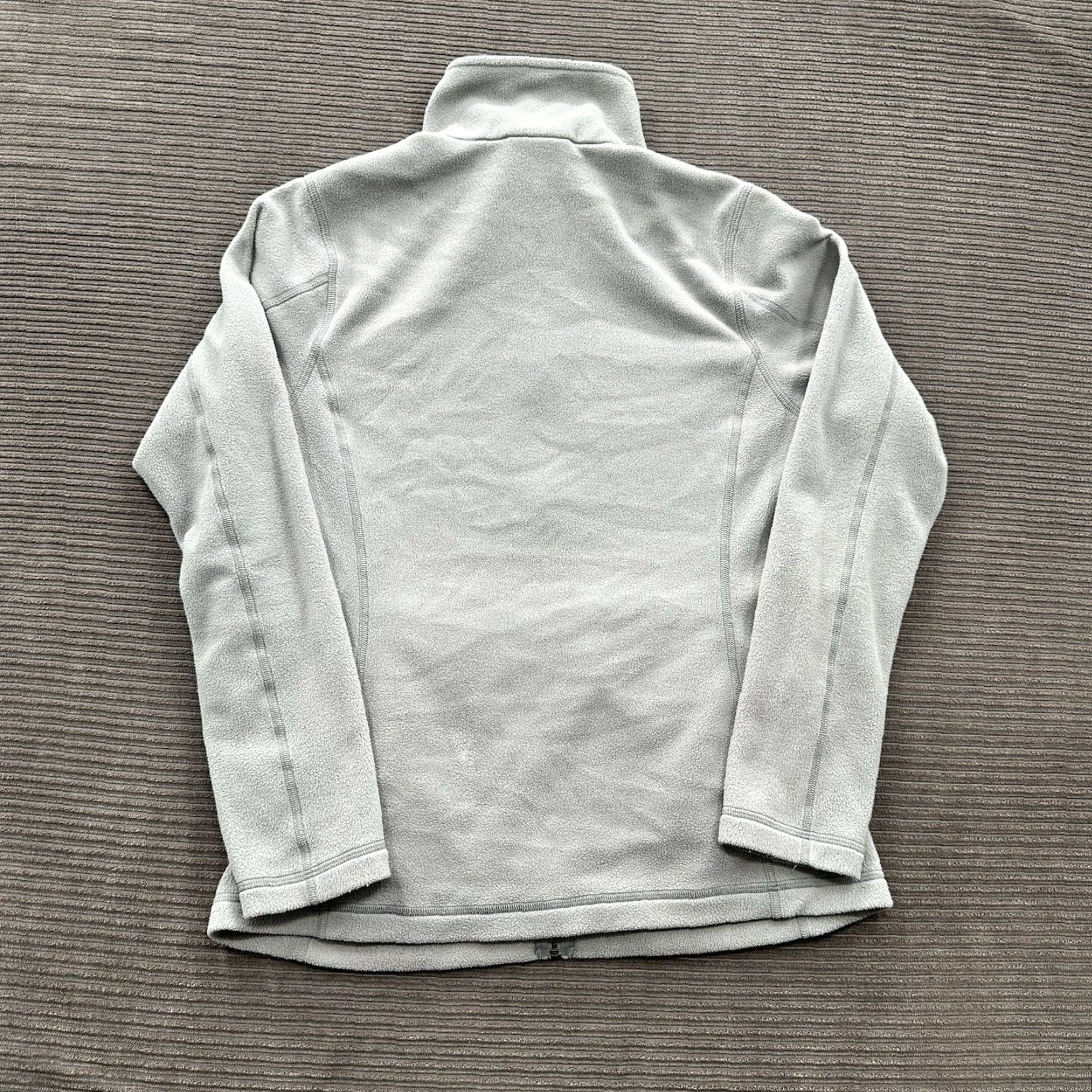 Patagonia Patagonia Sweater Women M Gray Polyester Fleece Embroidered Logo Zipper Pockets Mock Neck Pullover Fashion Outdoor Lightweight Size M / US 6-8 / IT 42-44 - 2 Thumbnail