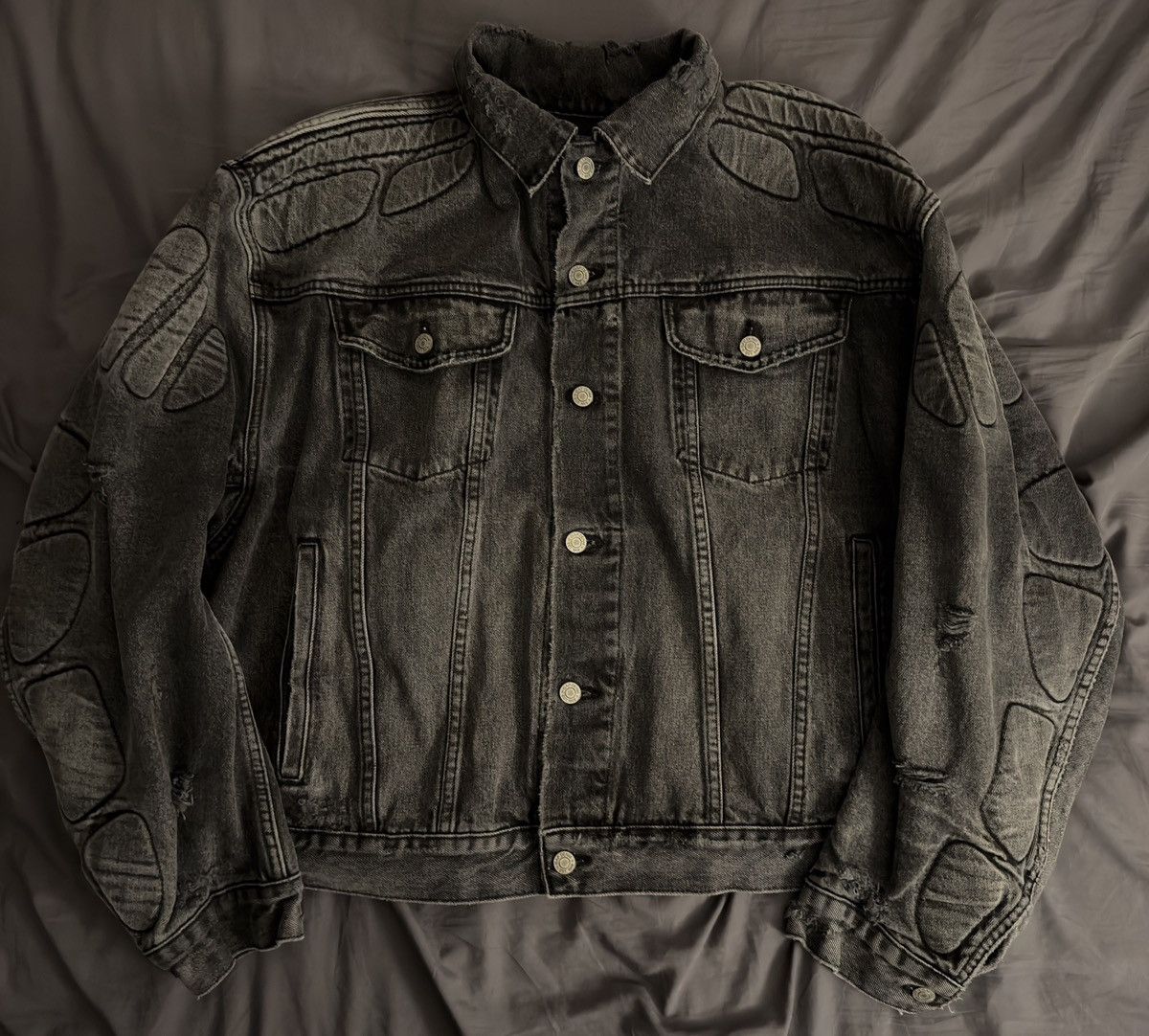 Gap × Kanye West Yeezy gap Balenciaga padded denim jacket washed