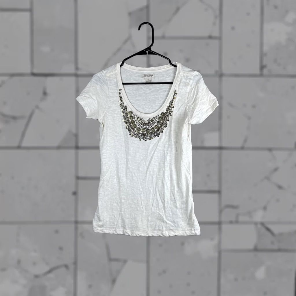 Lucky Brand Lucky Brand Shirt Womens Small White Scoop Neck Sequin Embellished Tee Top Size S / US 4 / IT 40 - 1 Thumbnail