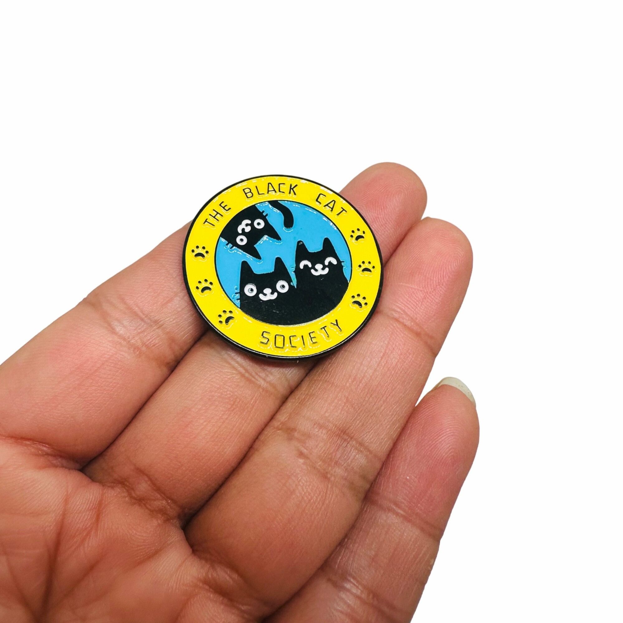 Other 🤩Black Cat Society Pin Lapel Brooch Cartoon Yellow Animal C Size ONE SIZE - 2 Thumbnail