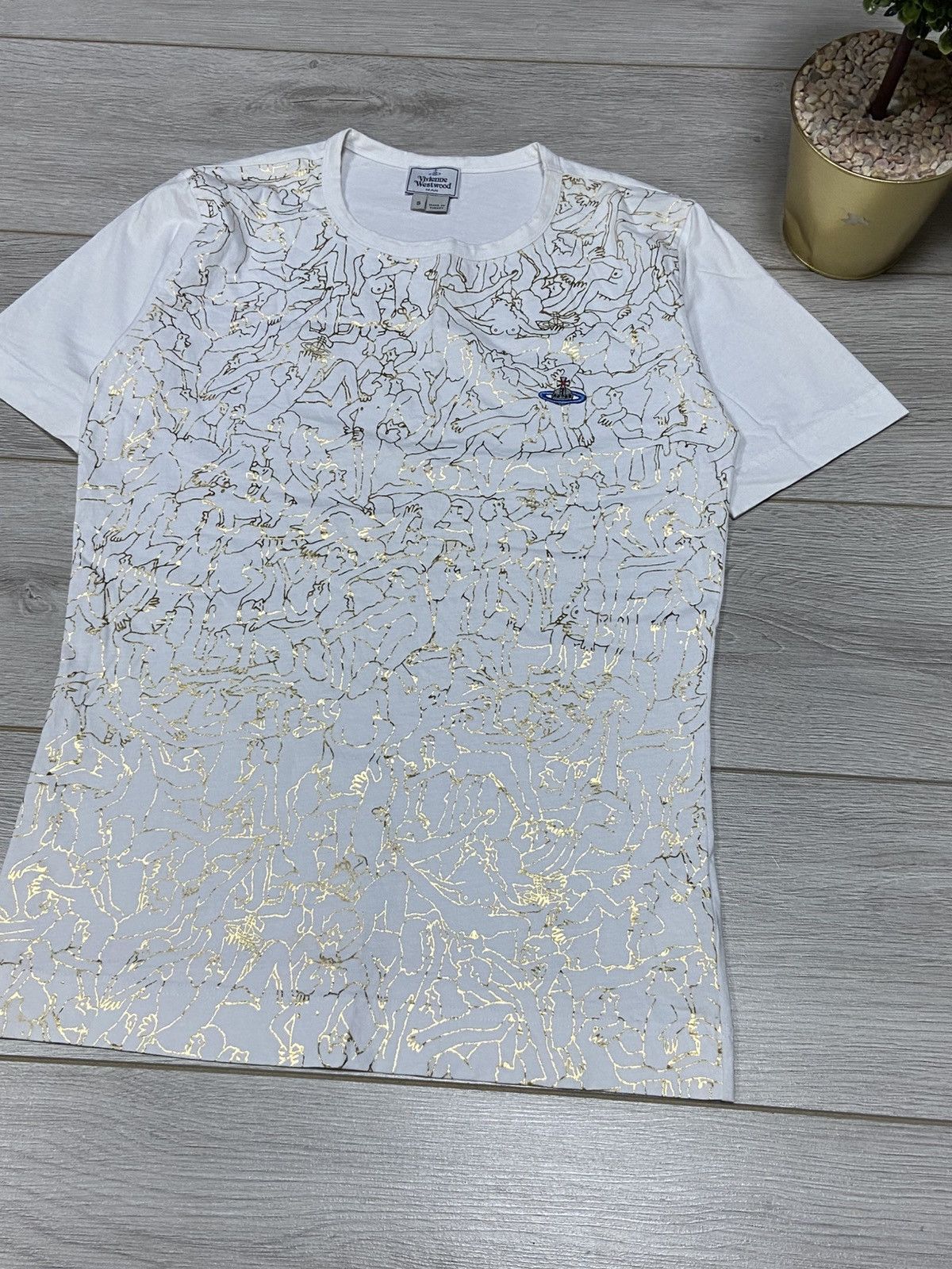 Vivienne Westwood Vivienne Westwood RARE kamasutra sex porn over print t-shirt Size US S / EU 44-46 / 1 - 1 Thumbnail