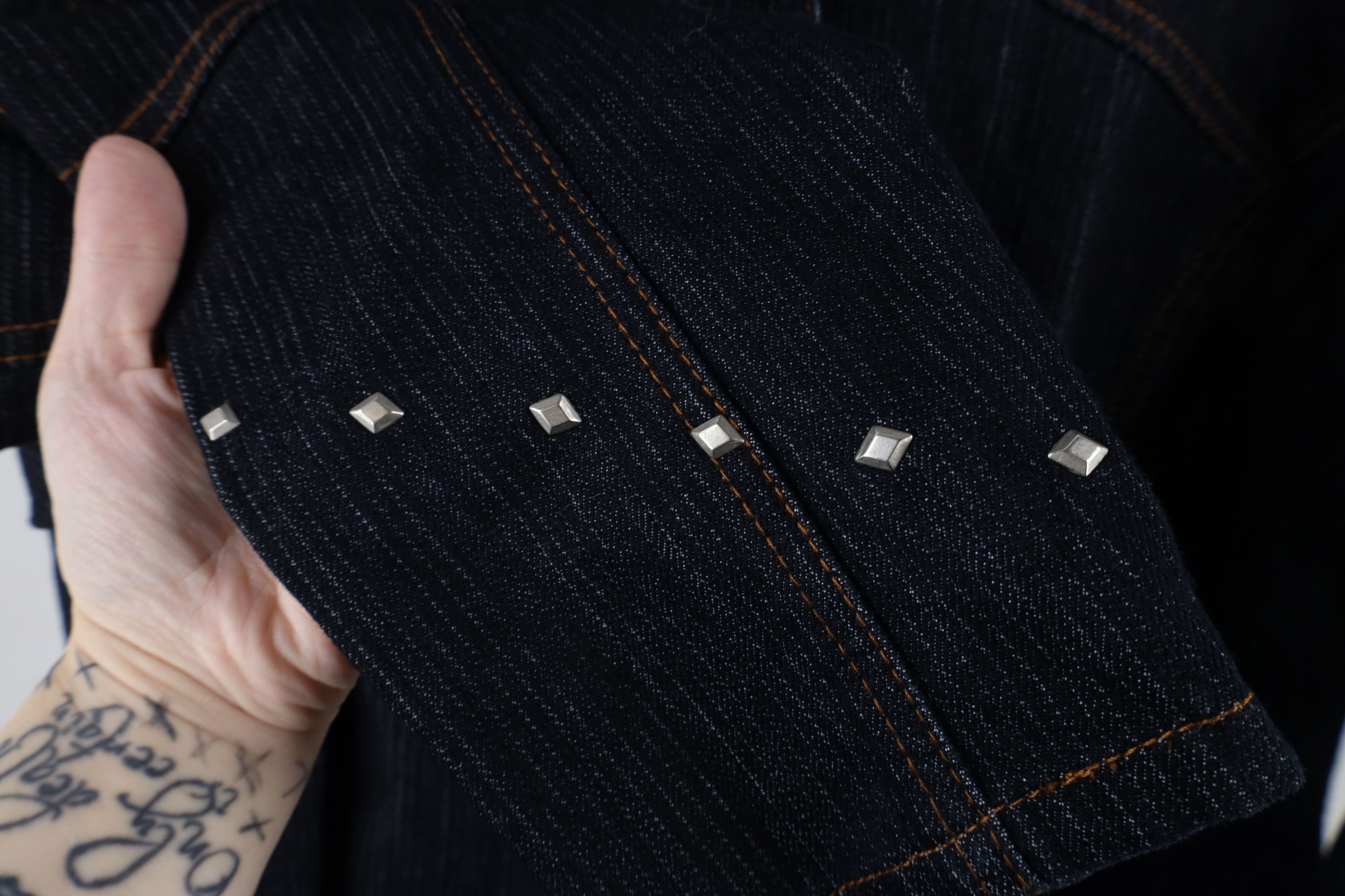 Fubu × Vintage Vintage FUBU Diamond Studded Striped Denim Trucker Jacket Size XXL / US 16-18 / IT 52-54 - 4 Thumbnail