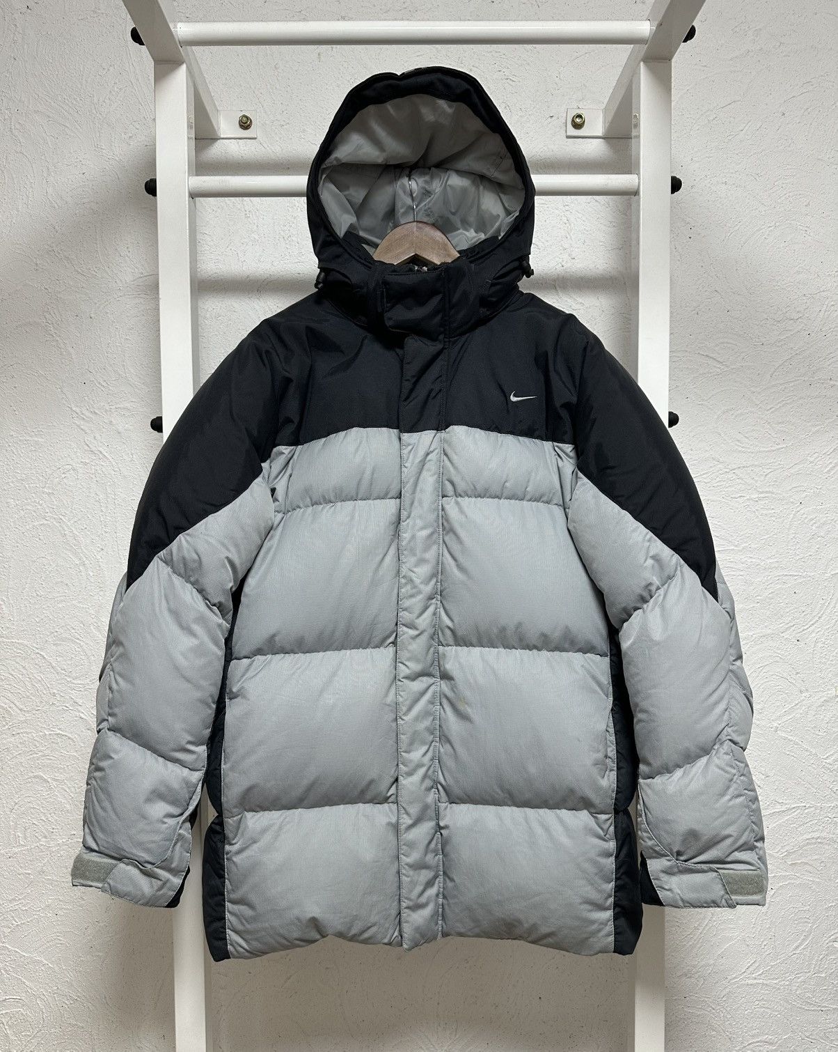 Nike Nike Men’s Vintage Down Jacket Size M Puffer Coat Size US M / EU 48-50 / 2 - 1 Thumbnail