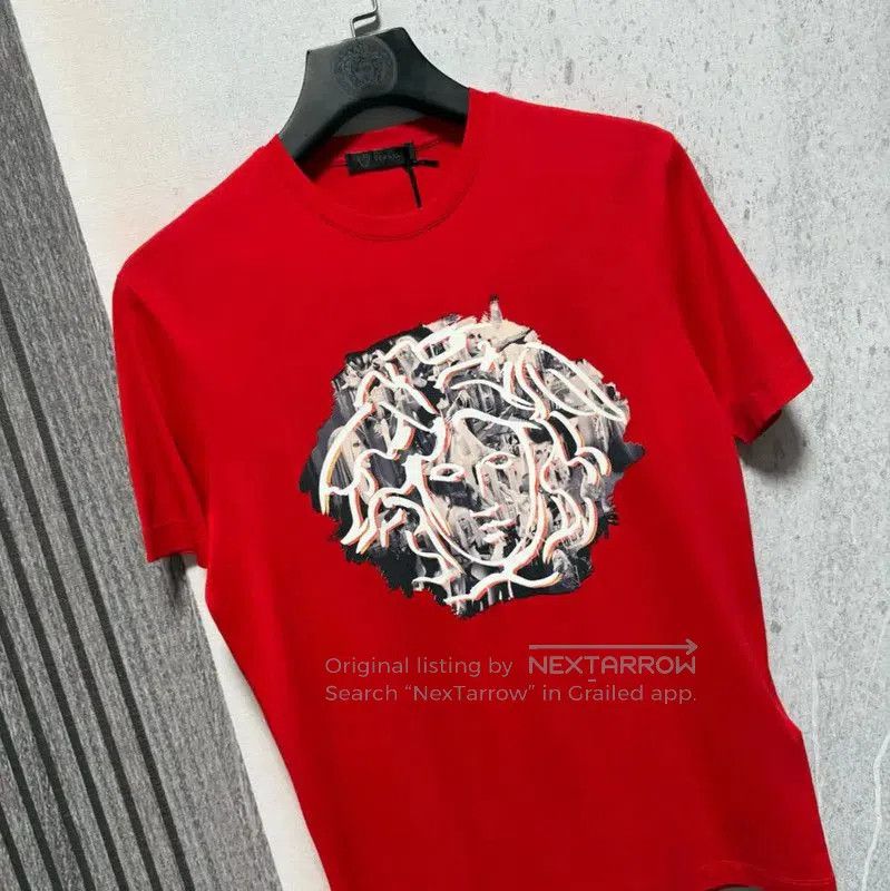 Versace Versace Men's Red Cotton Logo T-Shirt . Size US M / EU 48-50 / 2 - 6 Thumbnail