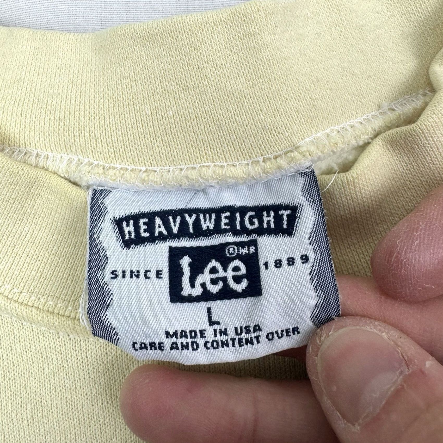 Lee VINTAGE Lee Sweatshirt Shirt Adult L Yellow Beach Ocean Nature 90s Men Mens Size US L / EU 52-54 / 3 - 4 Thumbnail