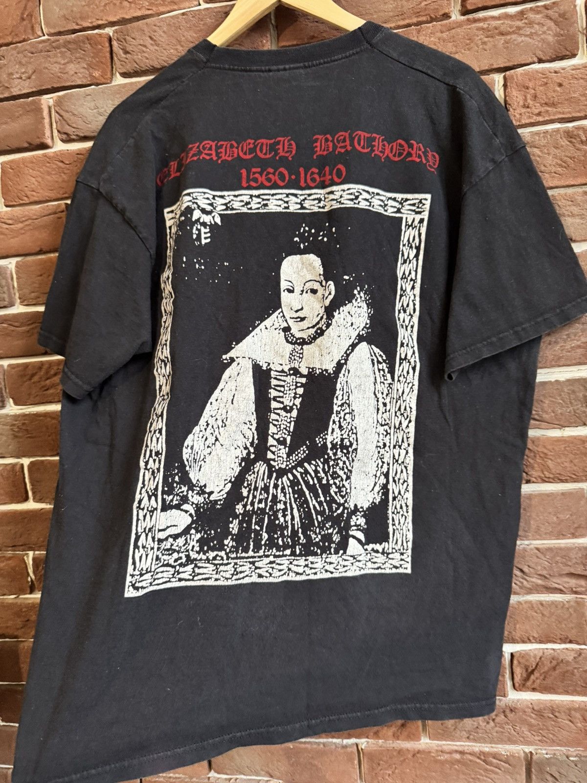 Band Tees Elizabeth Bathory Vintage 00s Goat Queen Metal Band Tee 666 Size US XL / EU 56 / 4 - 7 Thumbnail