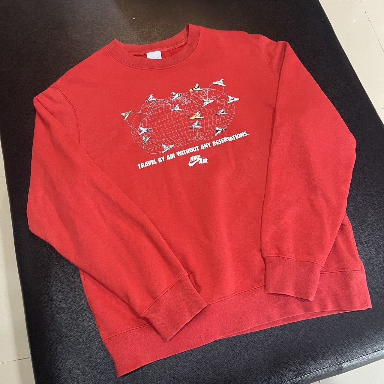 Nike vintage nike travel by air sweatshirt red Size US L / EU 52-54 / 3 - 3 Thumbnail