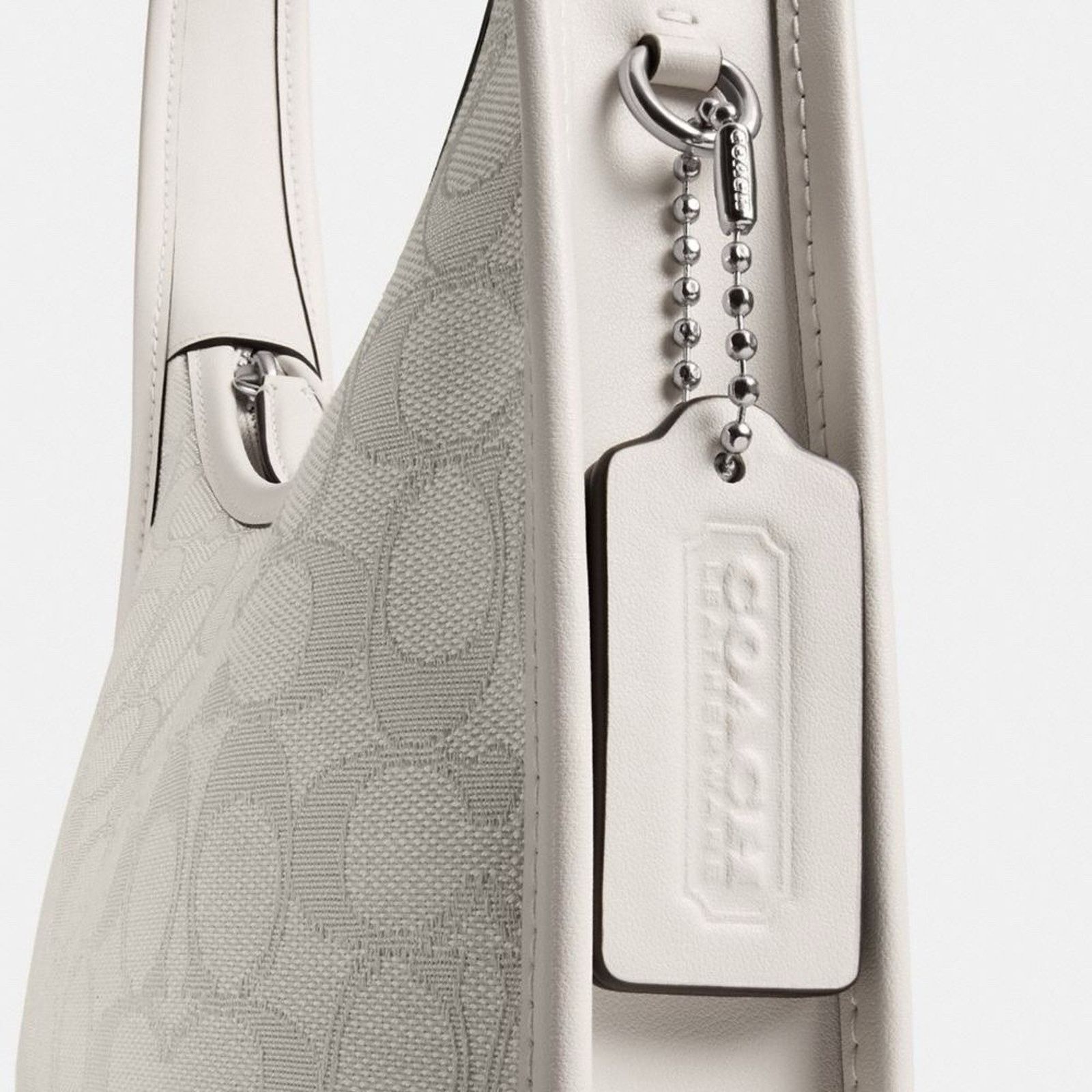Coach NWT Coach Curve Zip Bag Signature Jacquard CBH25 Cloud Chalk Size ONE SIZE - 9 Thumbnail