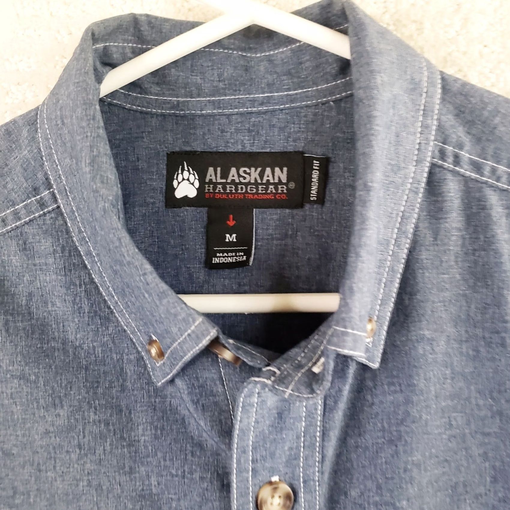 CO Alaskan Hardgear by Duluth Trading Co Men Blue Denim Chambray Button-Up Short Sleeve Shirt M Size US M / EU 48-50 / 2 - 4 Thumbnail