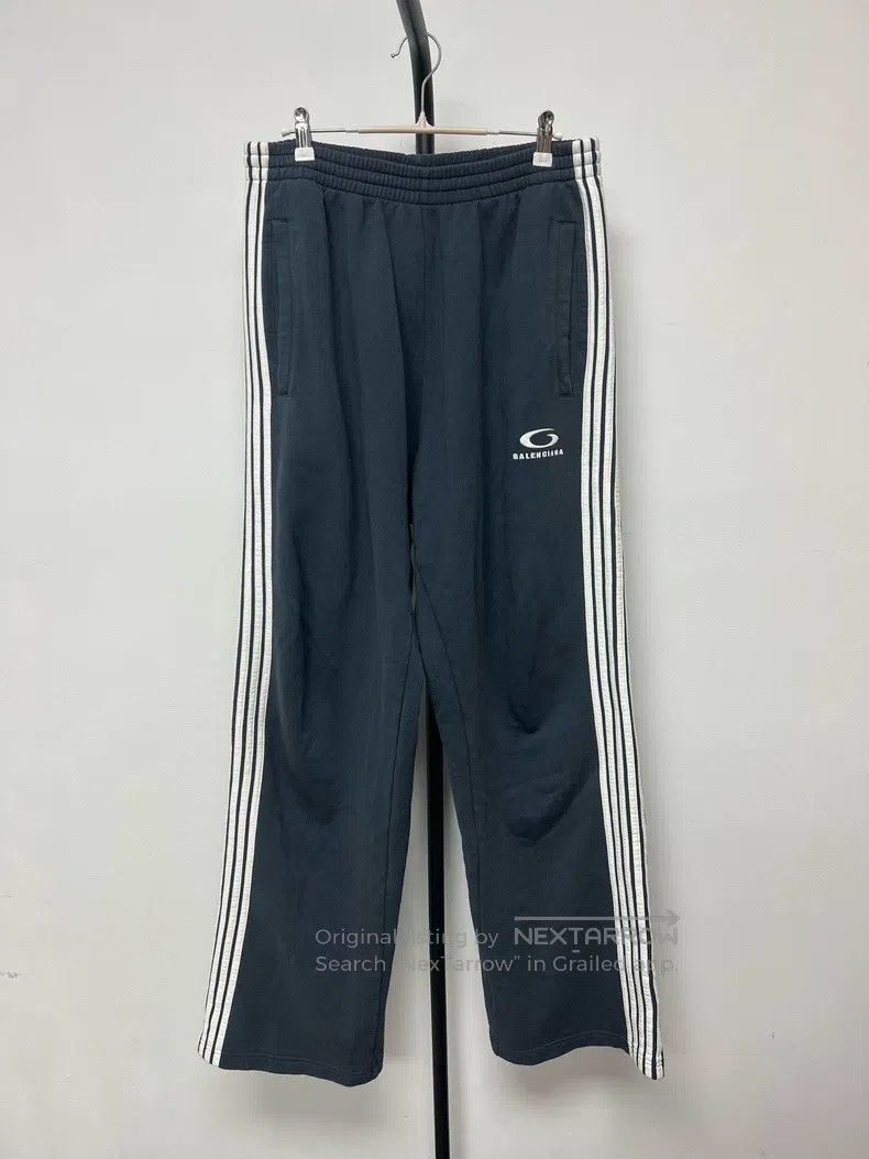 Balenciaga Balenciaga size S Solid Color Stripe Straight Leg Knit Spo Size US 27 - 1 Thumbnail