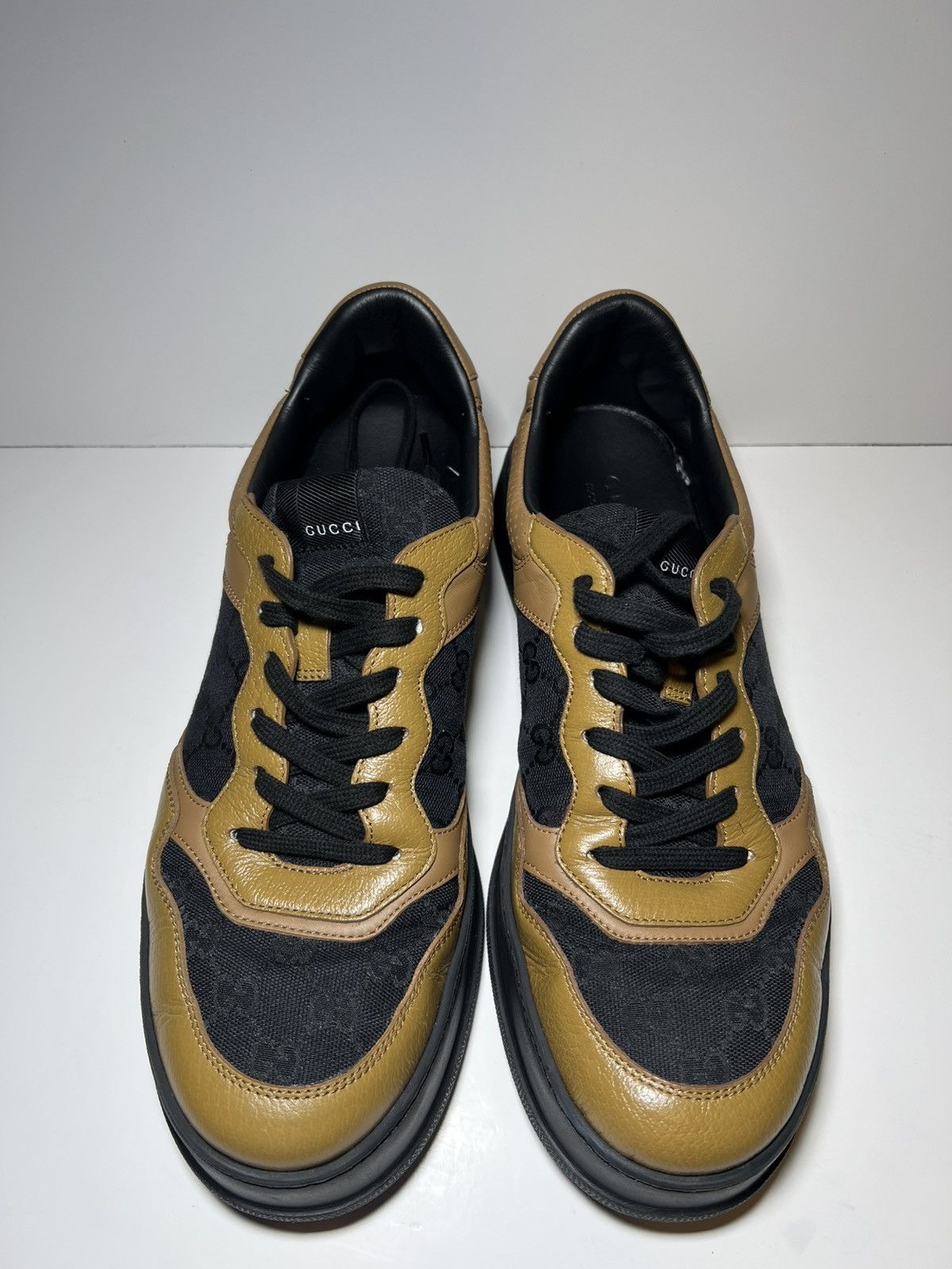 Gucci Gucci GG Supreme Embossed Chunk Low Camel and black leather Size US 13 / EU 46 - 20 Thumbnail