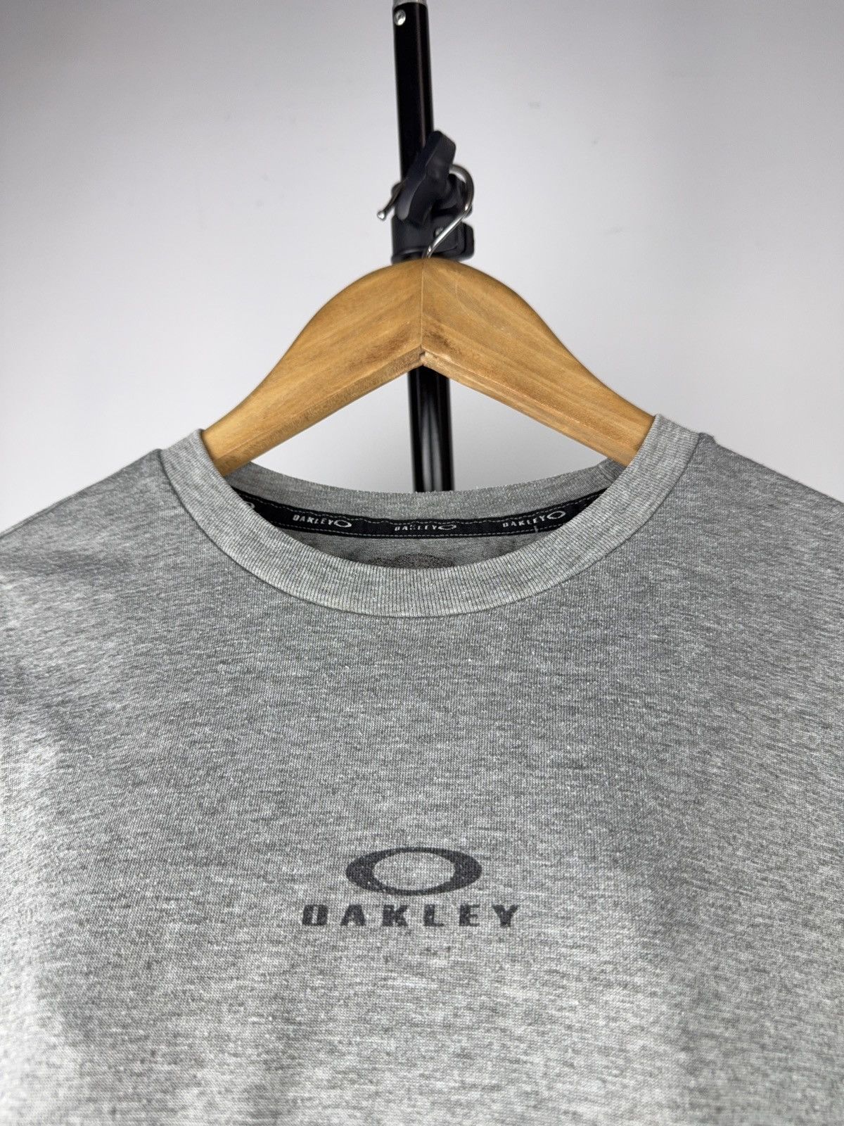 Oakley Oakley Heather Gray Minimal Logo Athletic T-Shirt Lifestyle Size US S / EU 44-46 / 1 - 2 Thumbnail