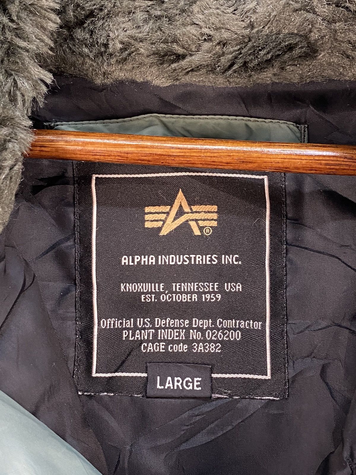Alpha Industries Alpha Industries Down Jacket Parka Size US L / EU 52-54 / 3 - 6 Thumbnail