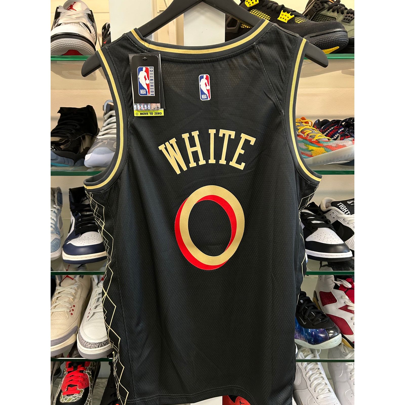 Nike Nike Chicago Bulls Coby White City Edition Swingman Jersey Size US L / EU 52-54 / 3 - 3 Thumbnail