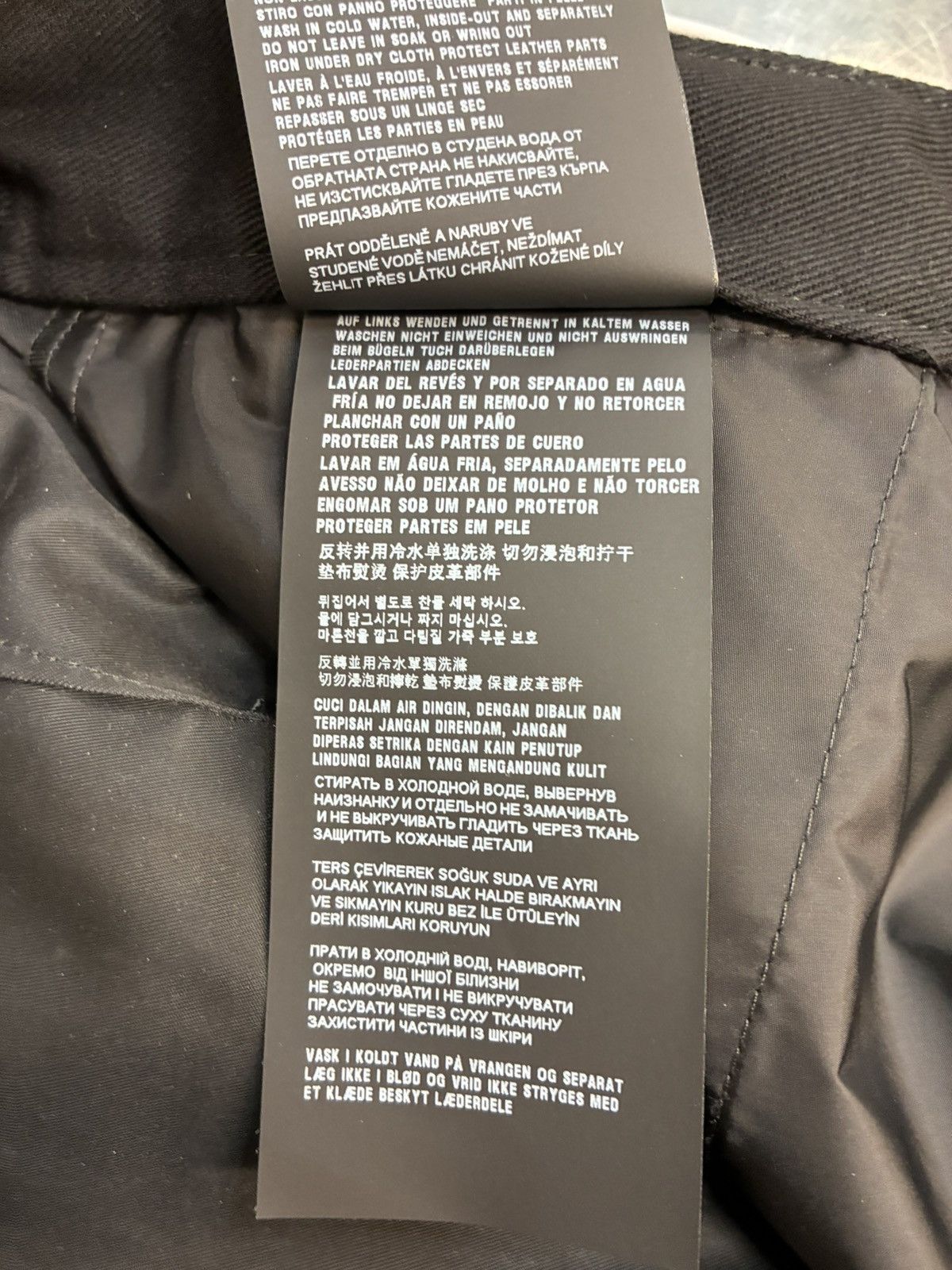 Prada PRADA RE-NYLON GABARDINE PANTS Size US 34 / EU 50 - 14 Thumbnail