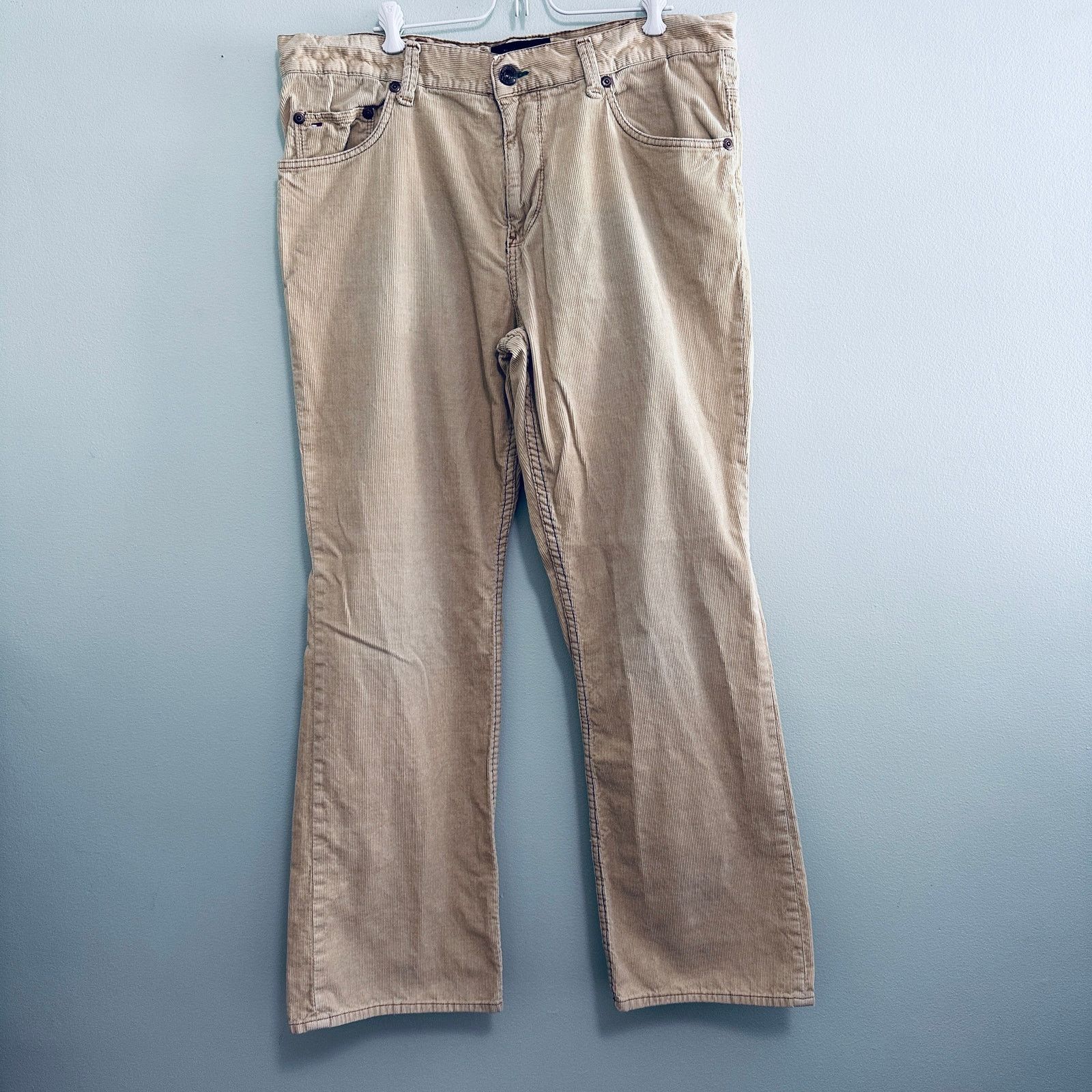 Tommy Hilfiger Tommy Hilfiger cream corduroy pants Size US 38 / EU 54 - 2 Thumbnail
