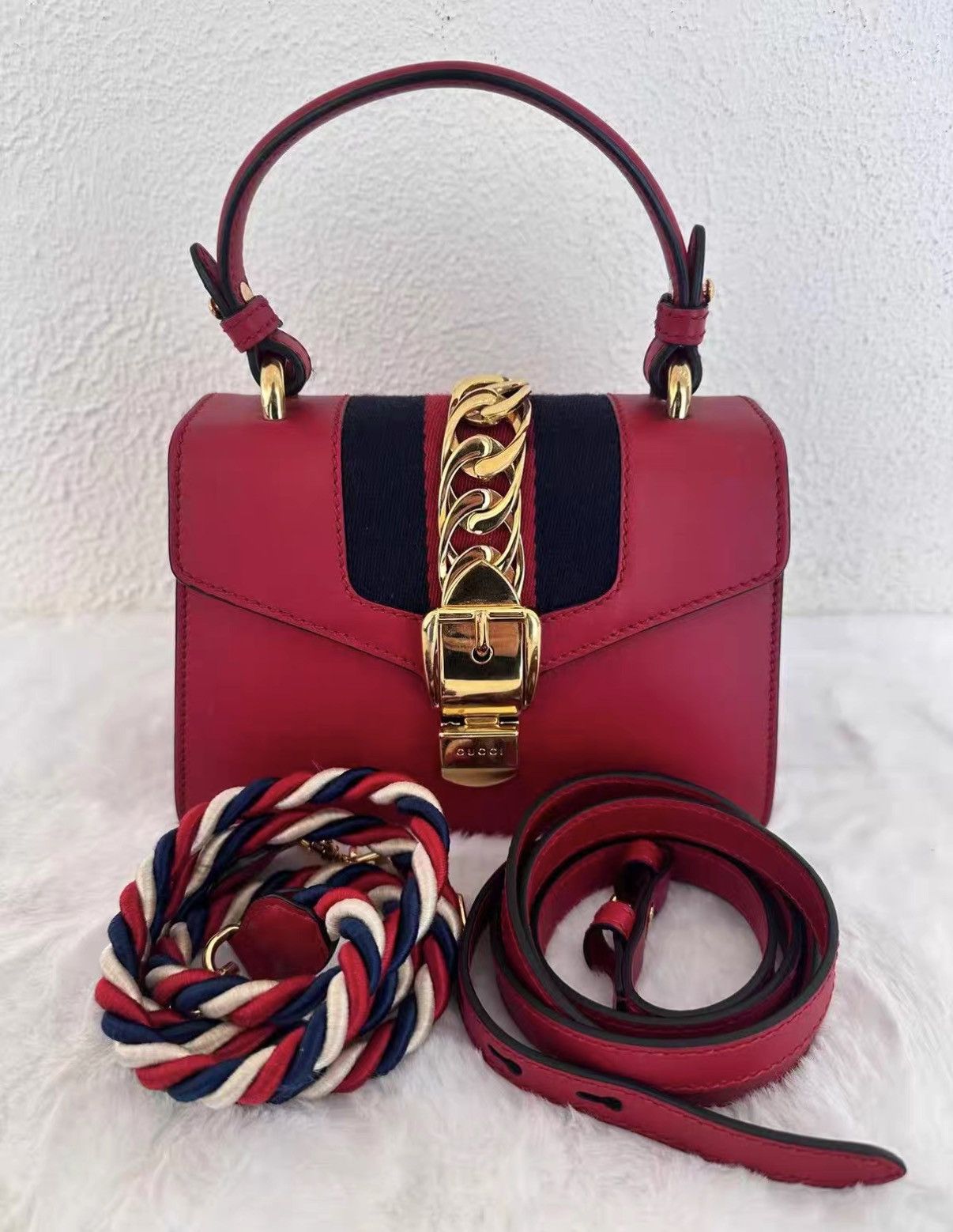 Gucci Gucci Mini Sylvie in red J38 Size ONE SIZE - 2 Thumbnail