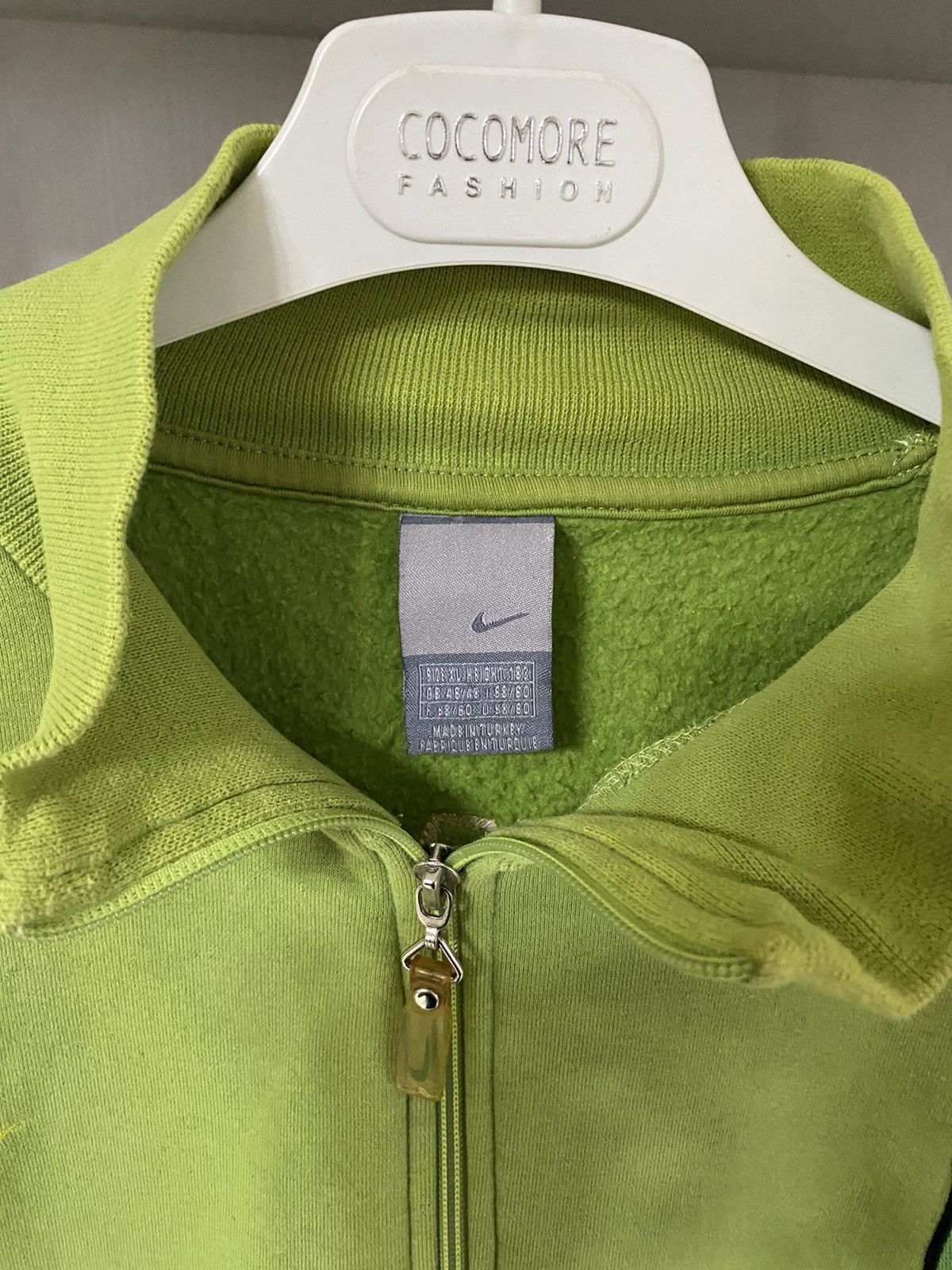 Nike Vintage Nike BRASIL Zip Hoodie Big Logo Cropped Streetwear Size US L / EU 52-54 / 3 - 8 Thumbnail